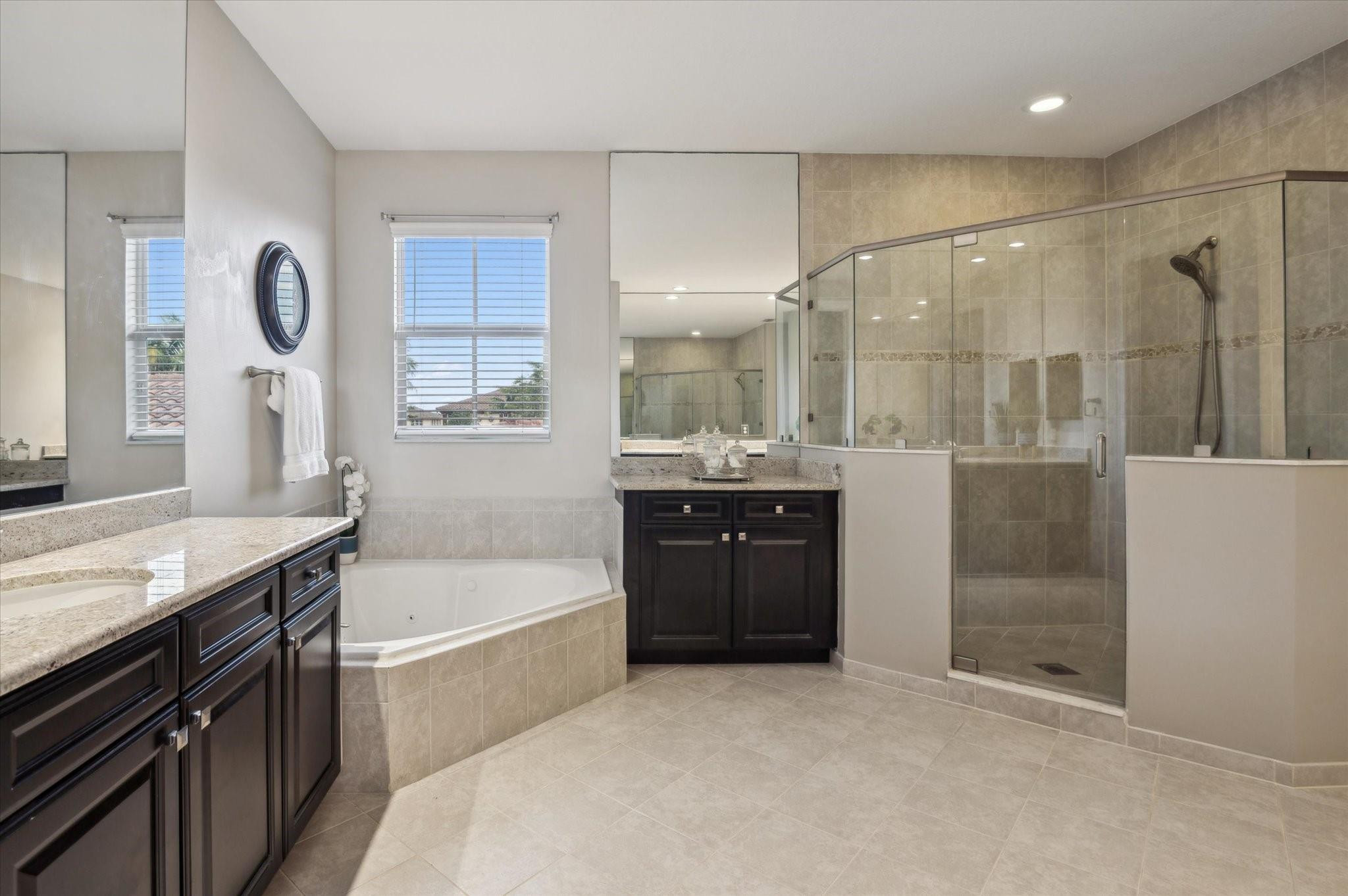 8540 Lakeside Dr