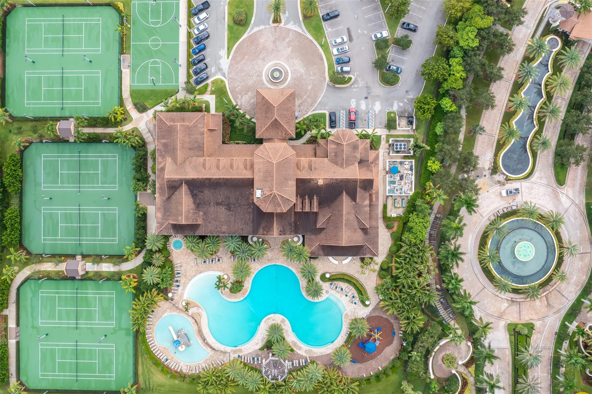 8540 Lakeside Dr