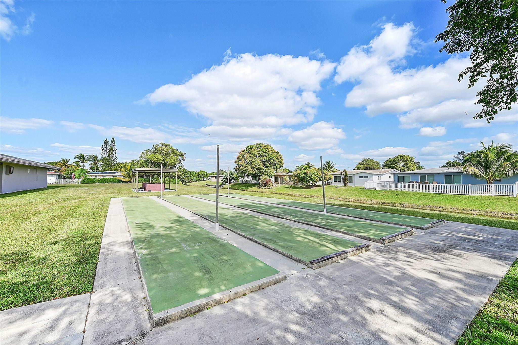 1015 NW 69th Ave