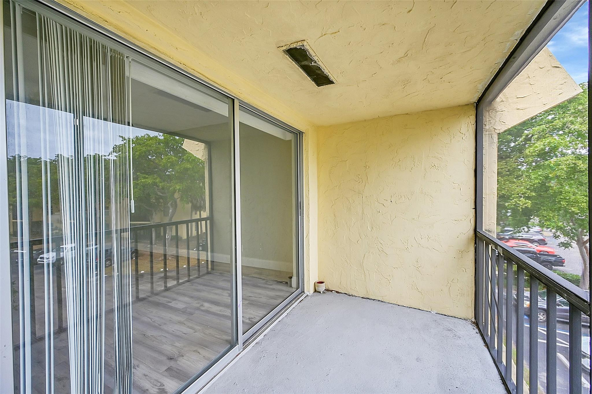 450 NW 20th St 3030