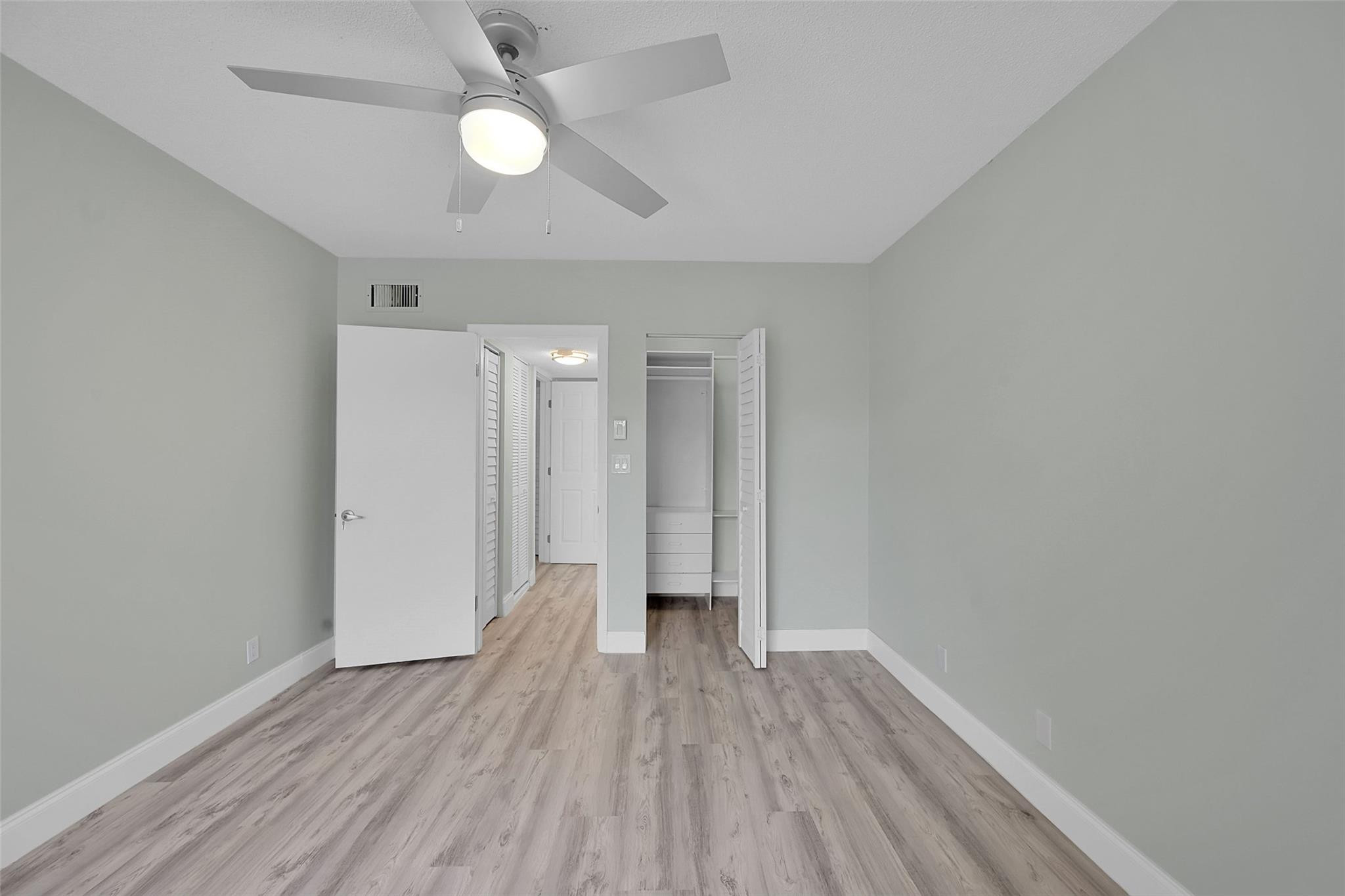 450 NW 20th St 3030
