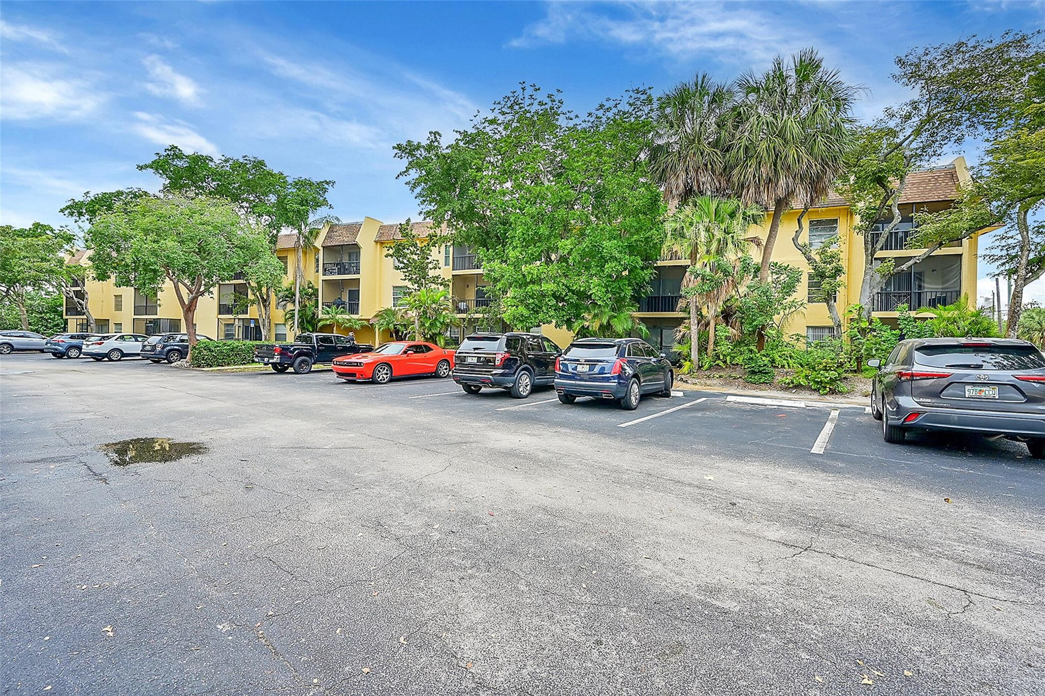 450 NW 20th St 3030