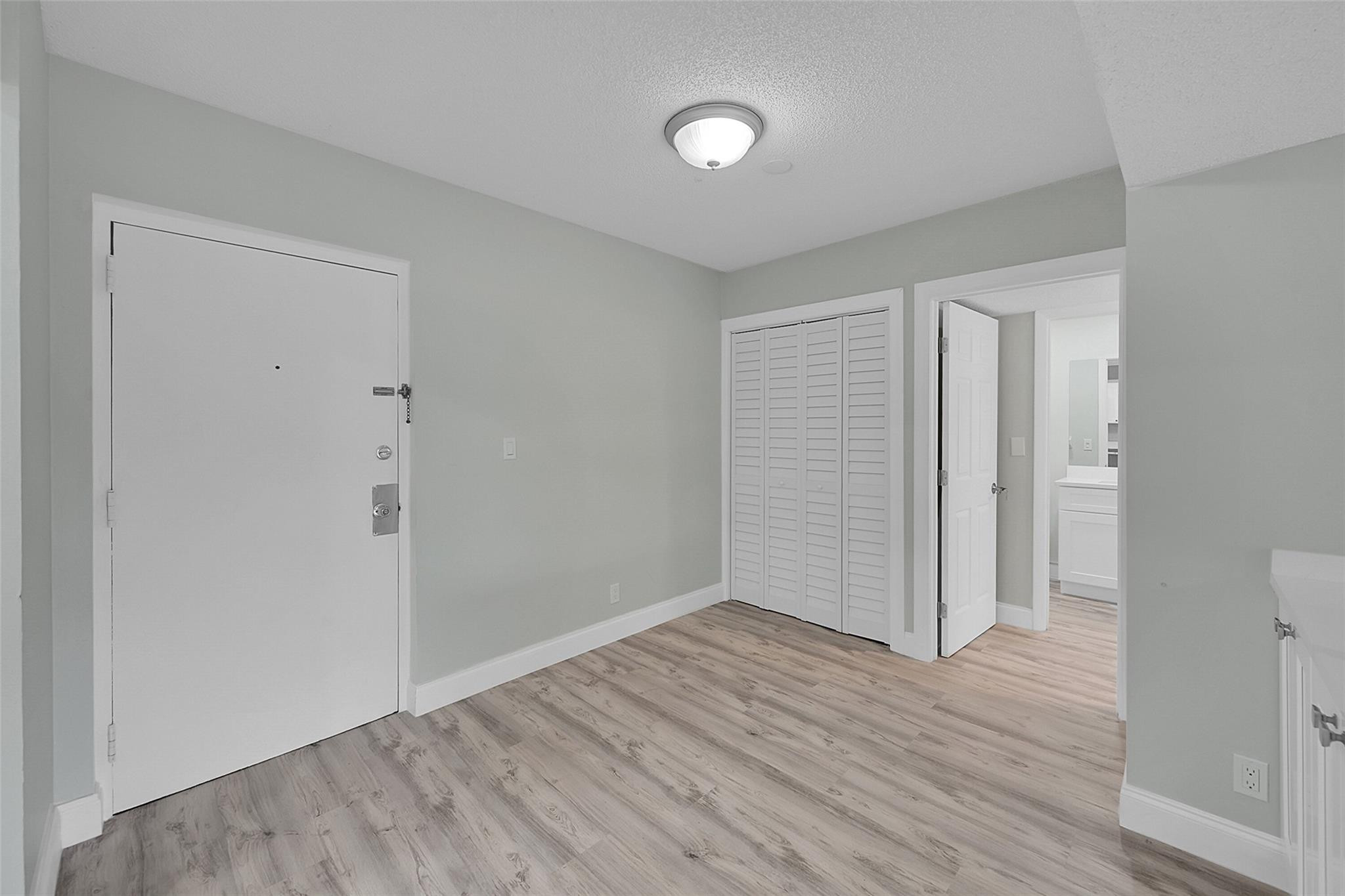450 NW 20th St 3030