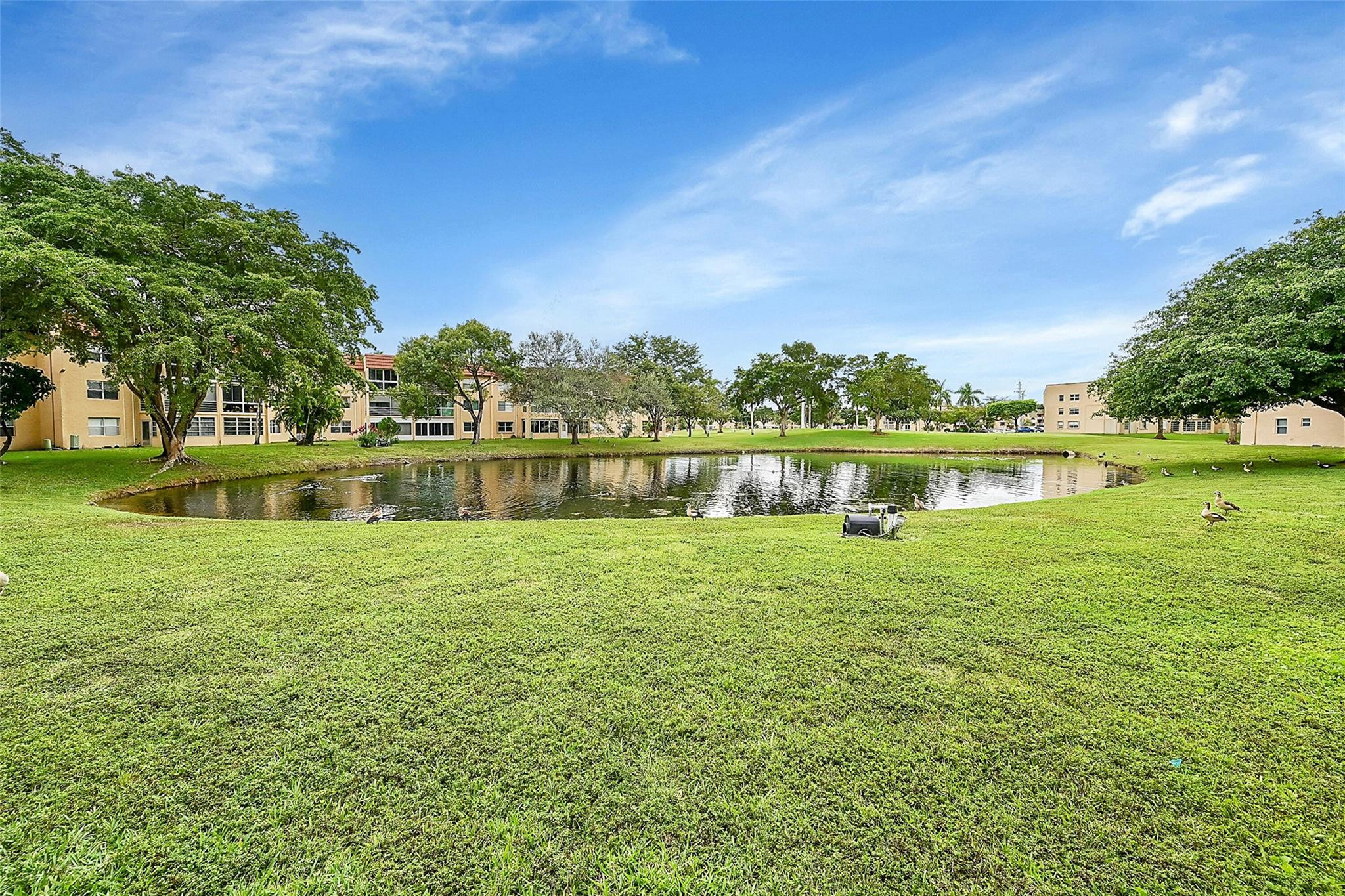 9281 Lakes Blvd 106