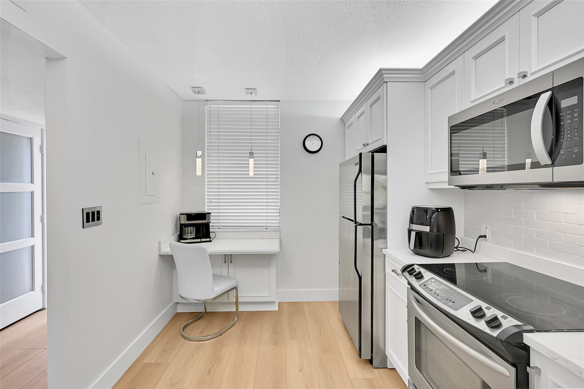 2660 Carambola Cir N 202