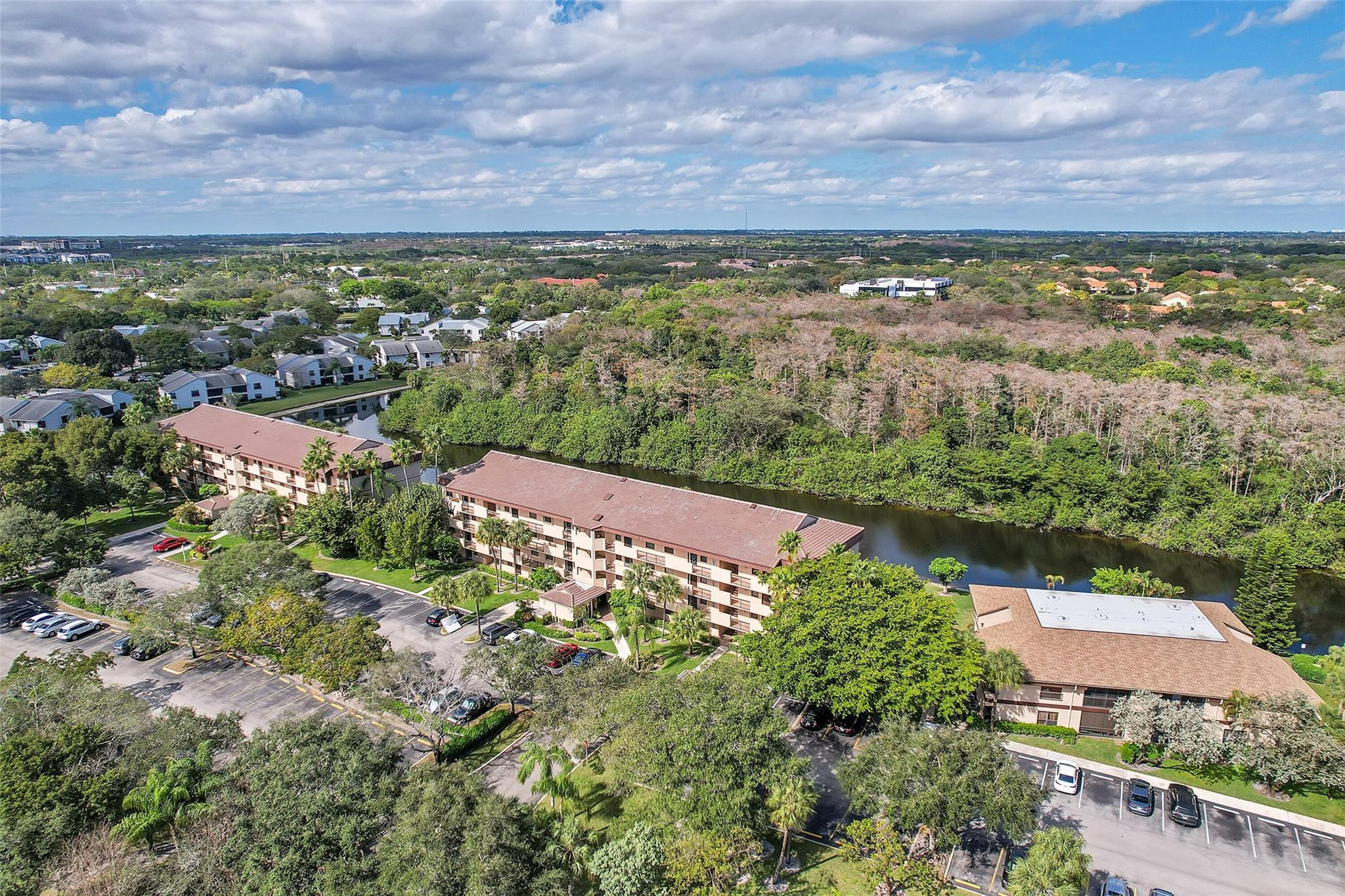 2660 Carambola Cir N 202