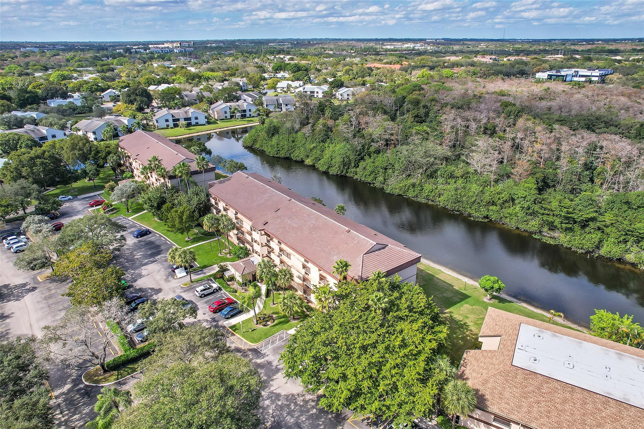 2660 Carambola Cir N 202