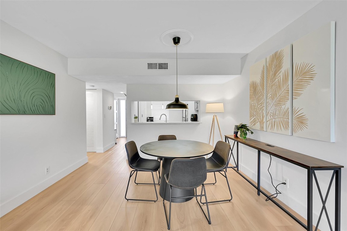 2660 Carambola Cir N 202