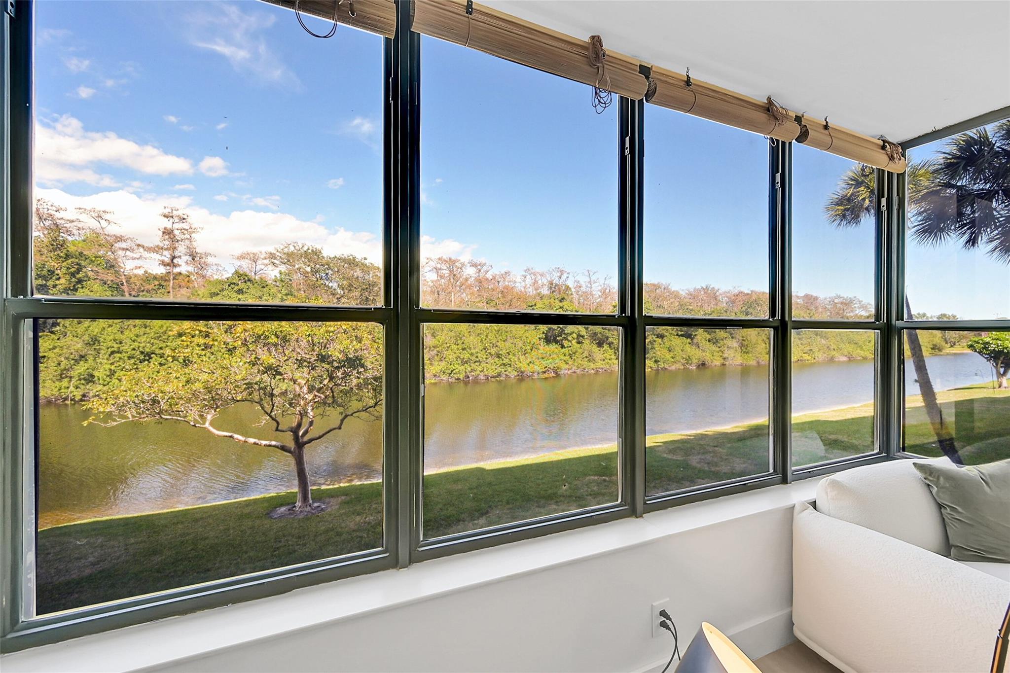 2660 Carambola Cir N 202