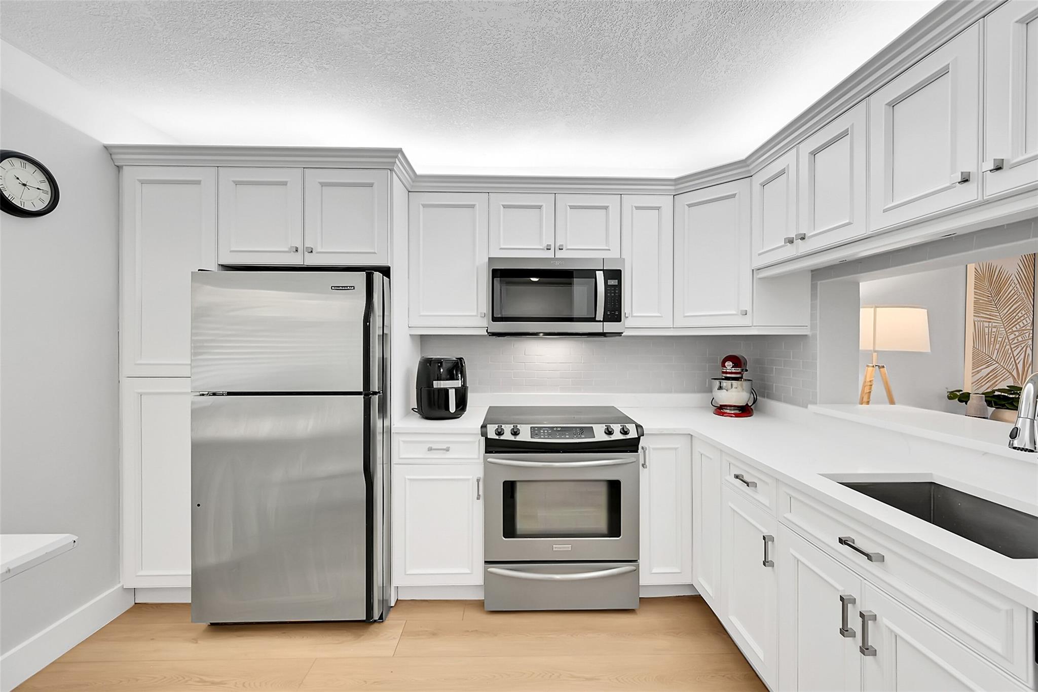 2660 Carambola Cir N 202