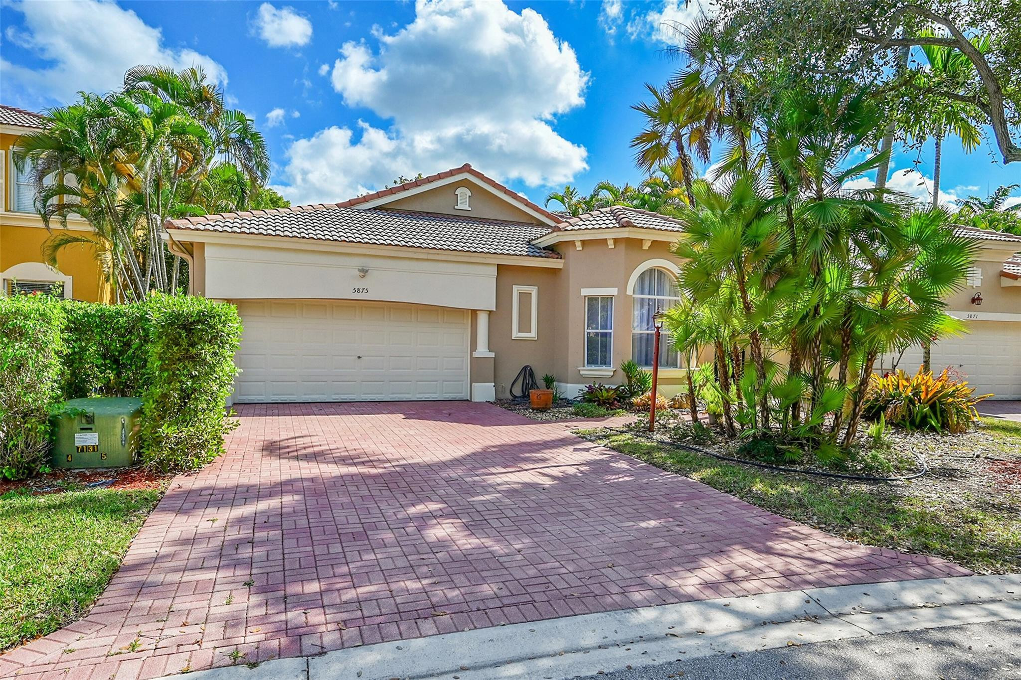 5875 NW 119th Dr