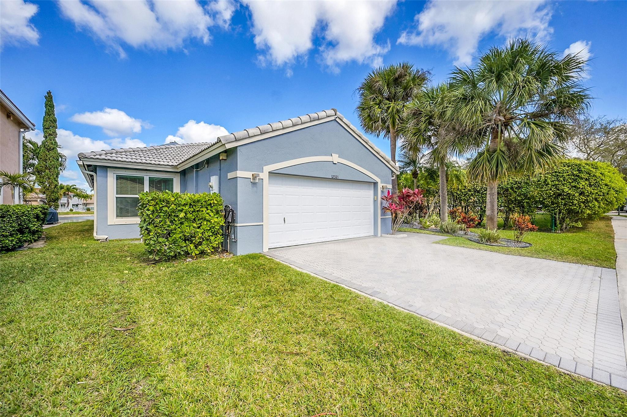 12321 NW 55th St