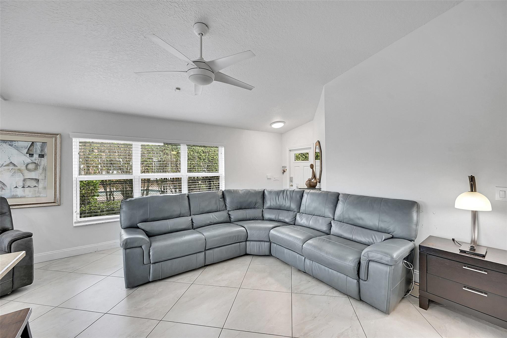 12321 NW 55th St