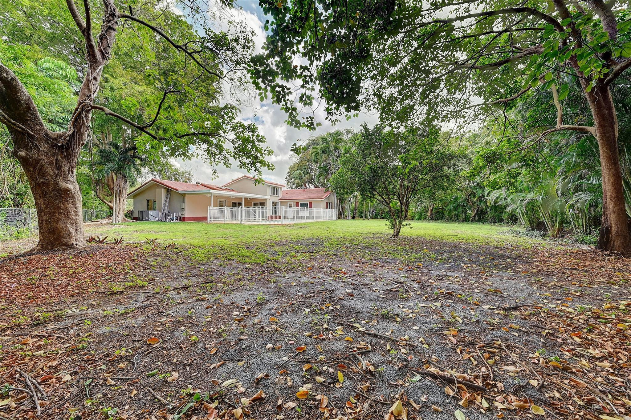 3560 NW 99th Ave