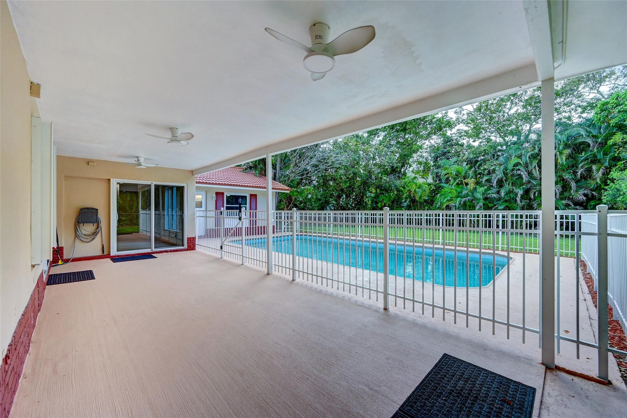3560 NW 99th Ave