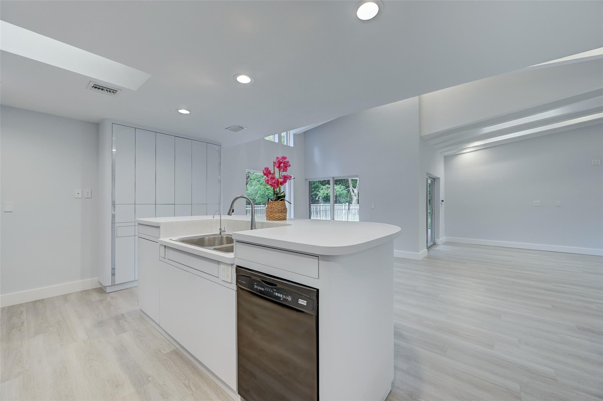 3560 NW 99th Ave