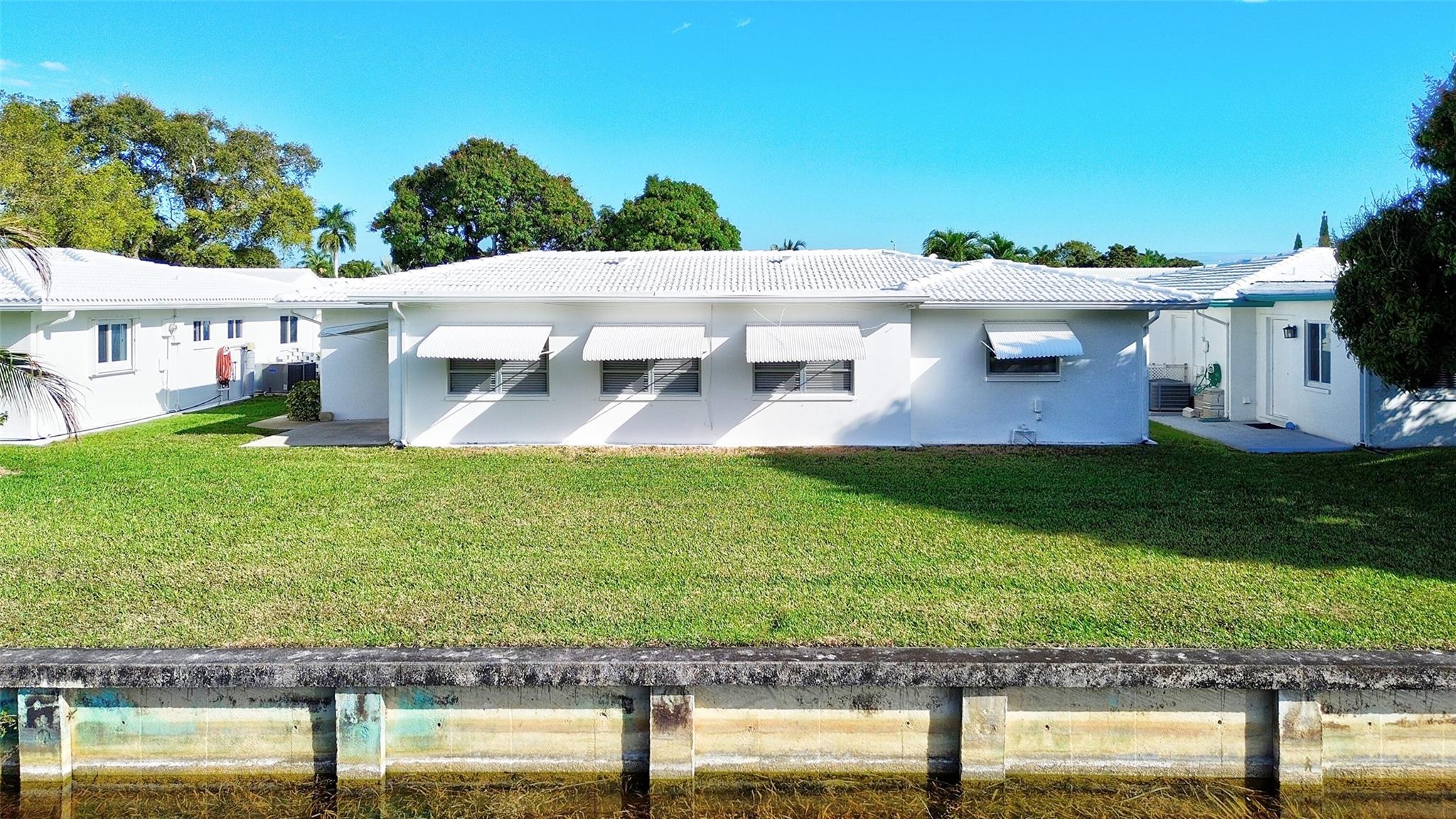 6700 NW 74th Pl