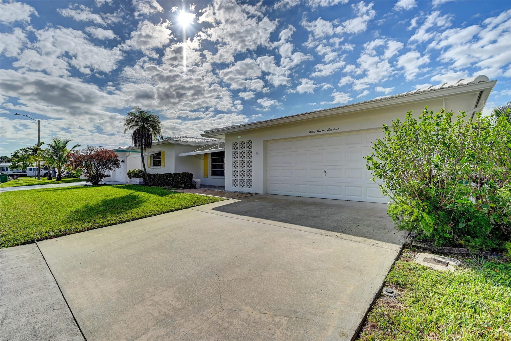 6700 NW 74th Pl