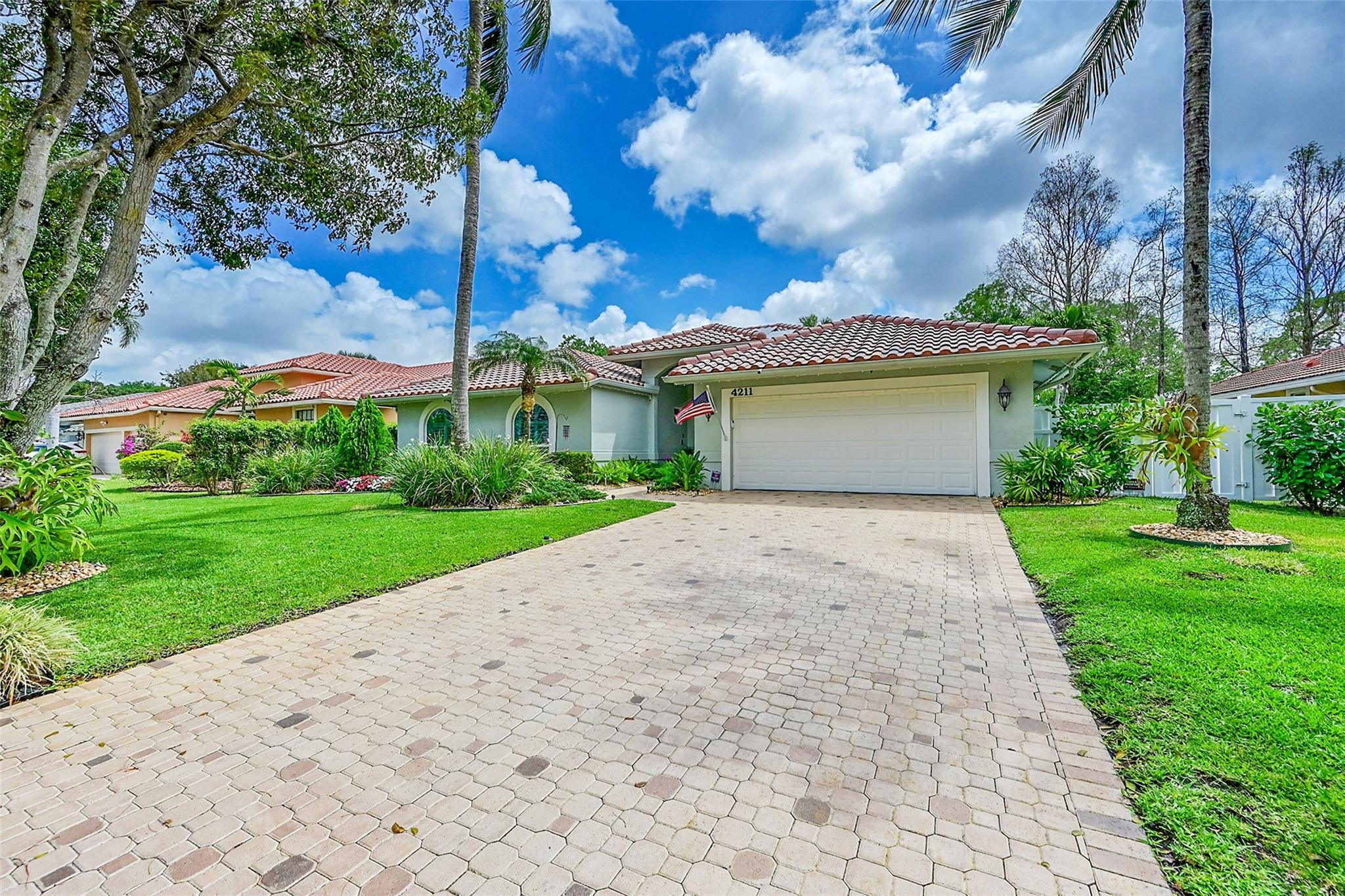 4211 NW 67th Ter