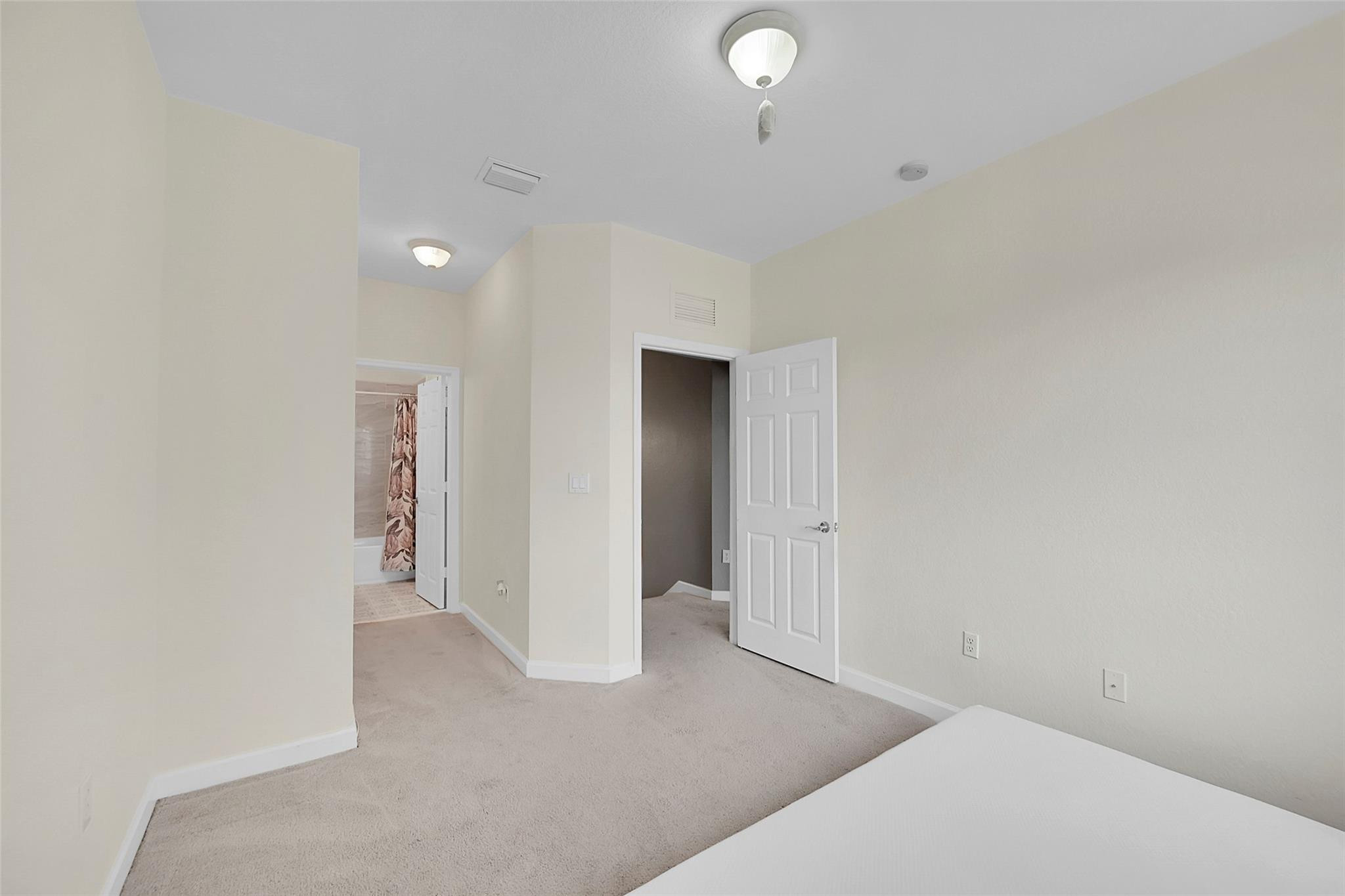 2994 NW 36th Ter
