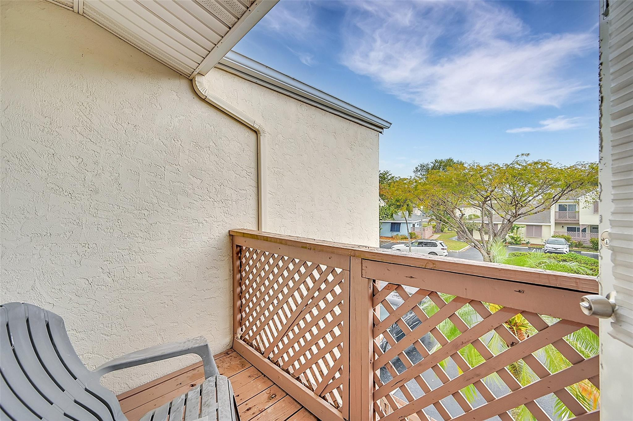 256 W Hemingway Cir