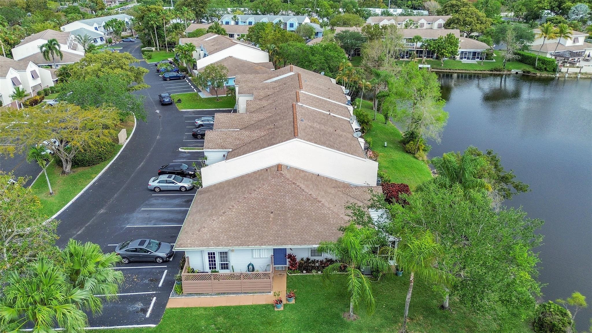 256 W Hemingway Cir