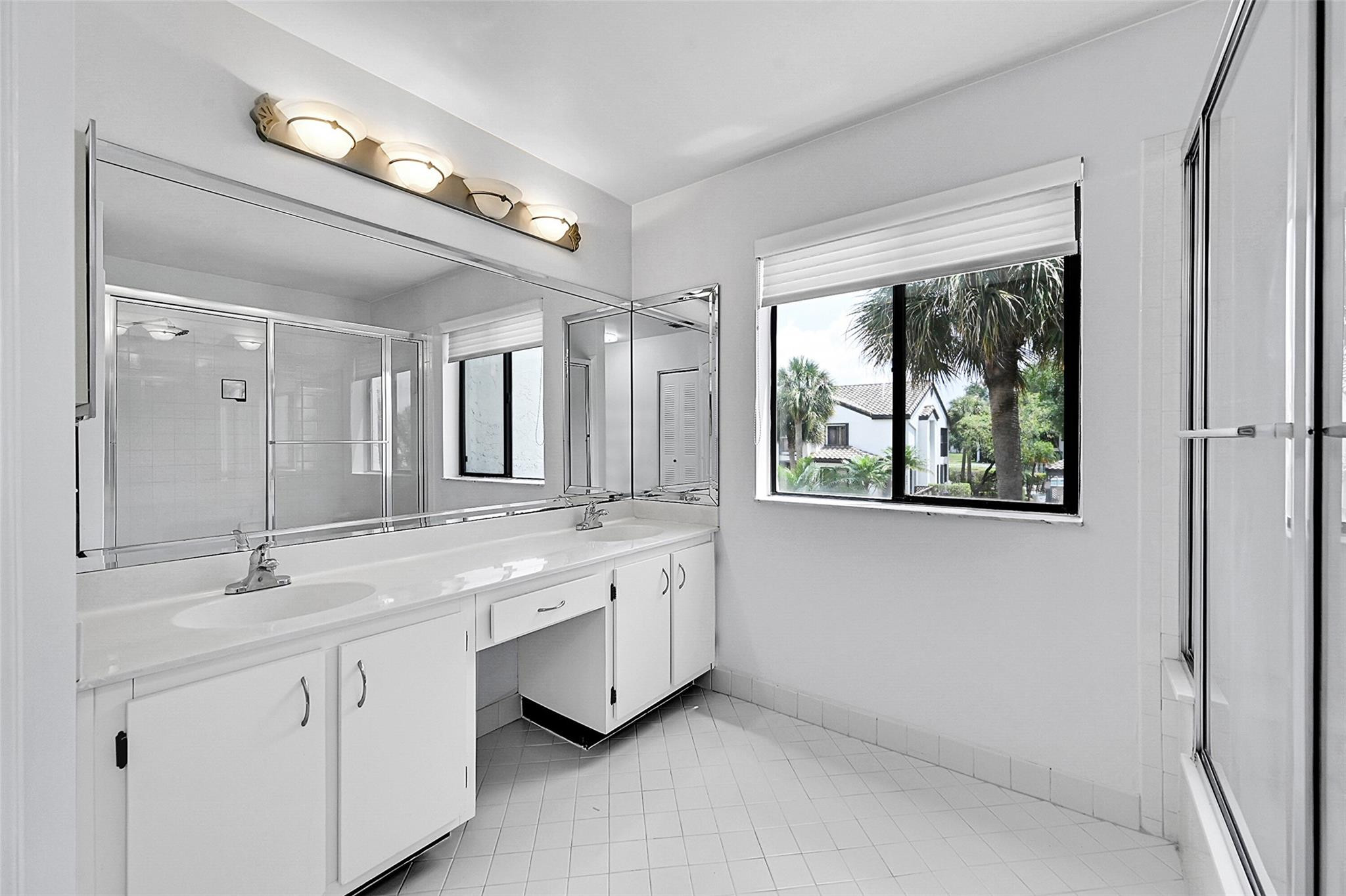 7525 NW 61st Ter 7525