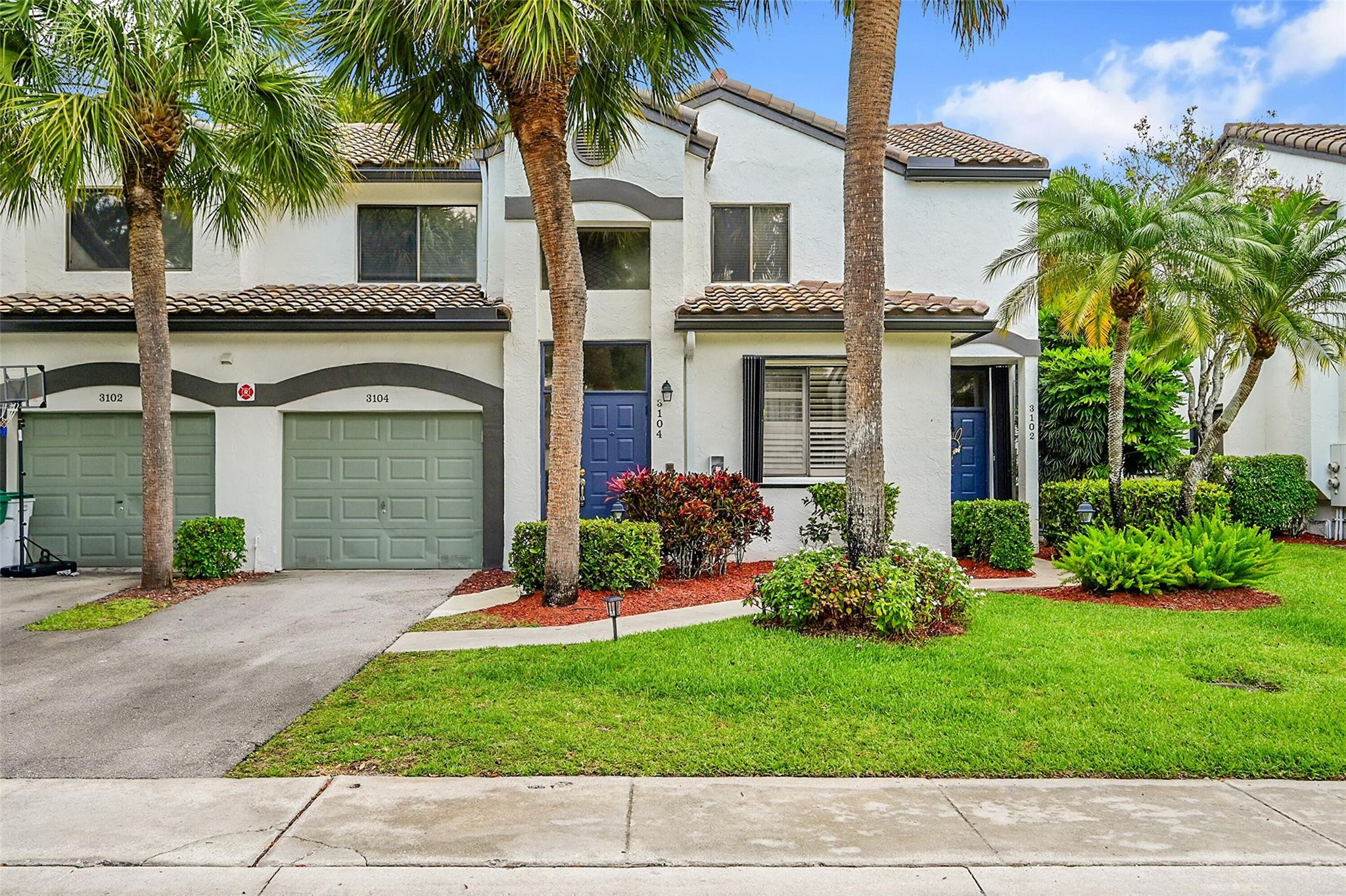 7525 NW 61st Ter 7525