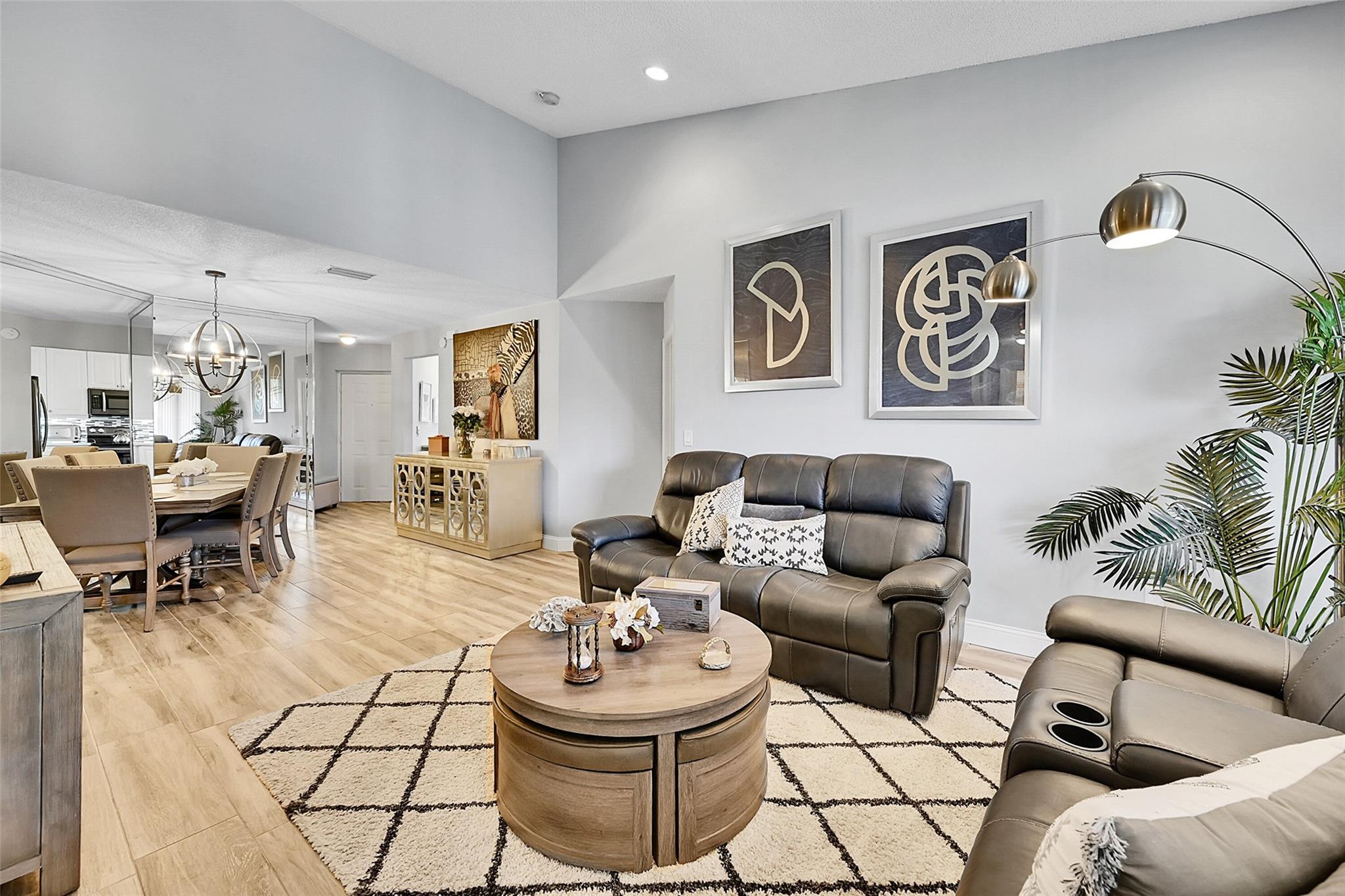 4161 Coral Tree Cir 365