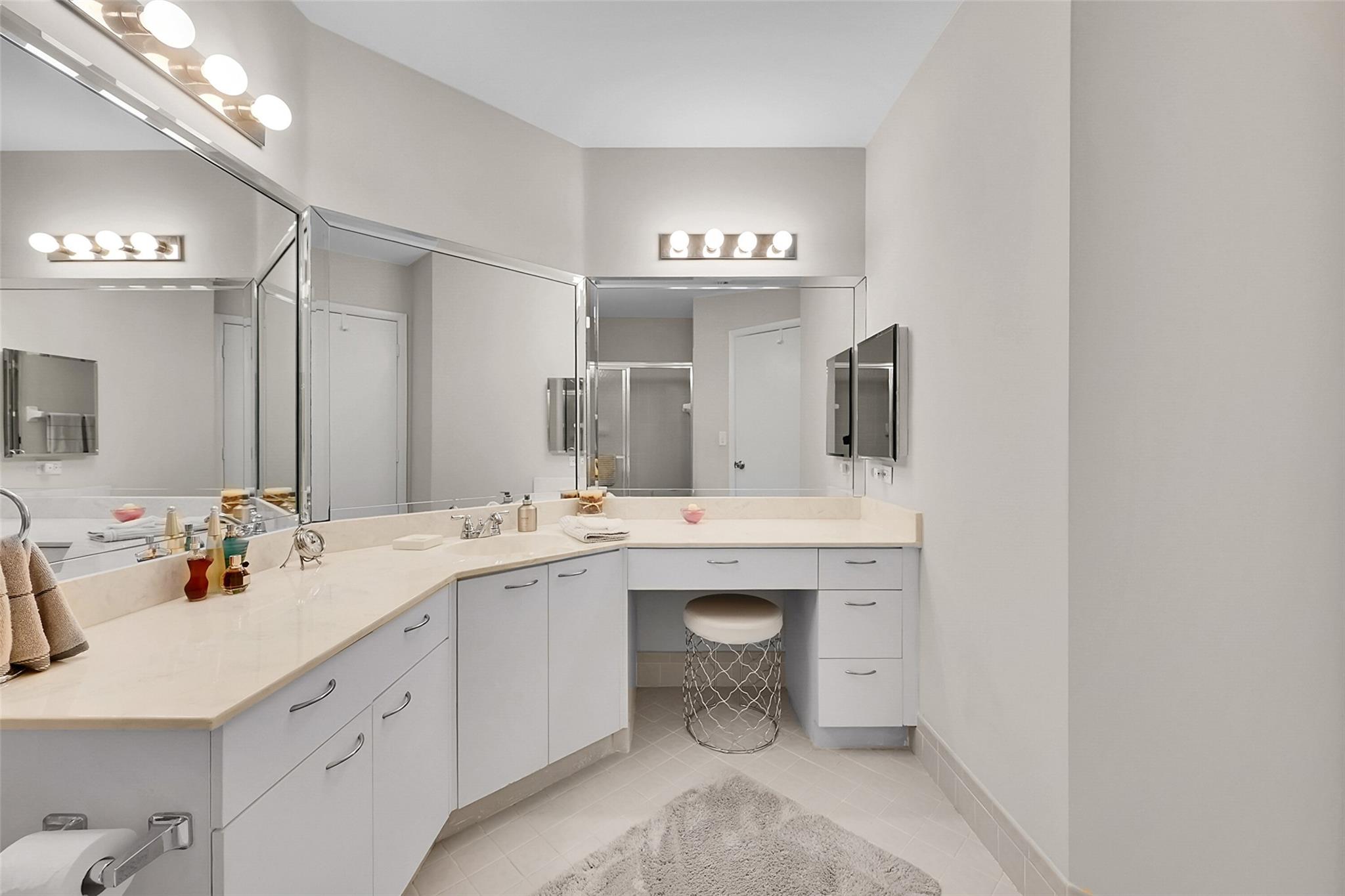 4161 Coral Tree Cir 365