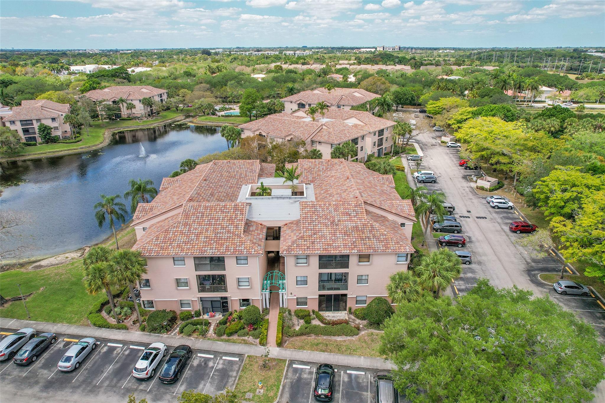 4161 Coral Tree Cir 365