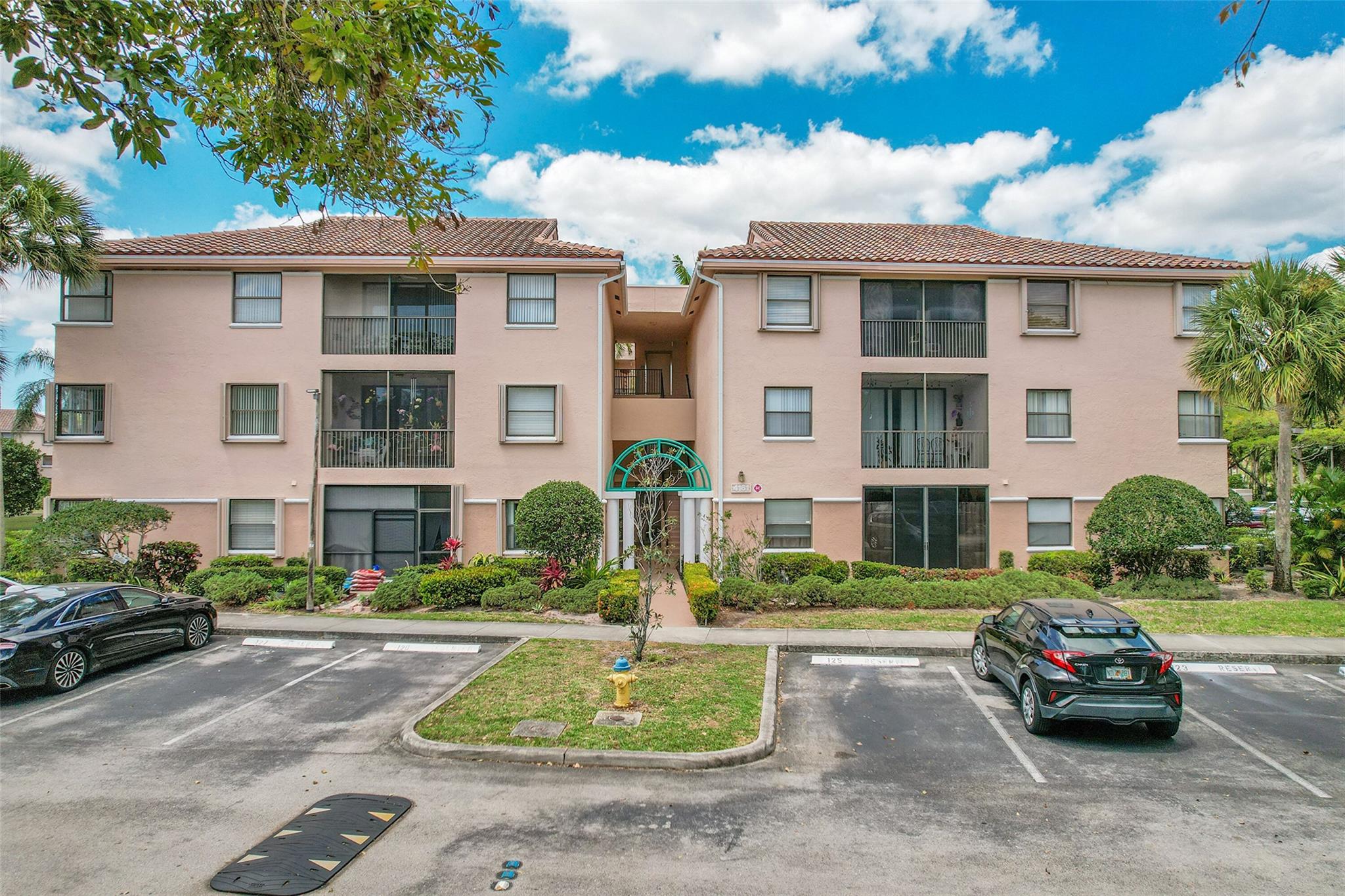 4161 Coral Tree Cir 365