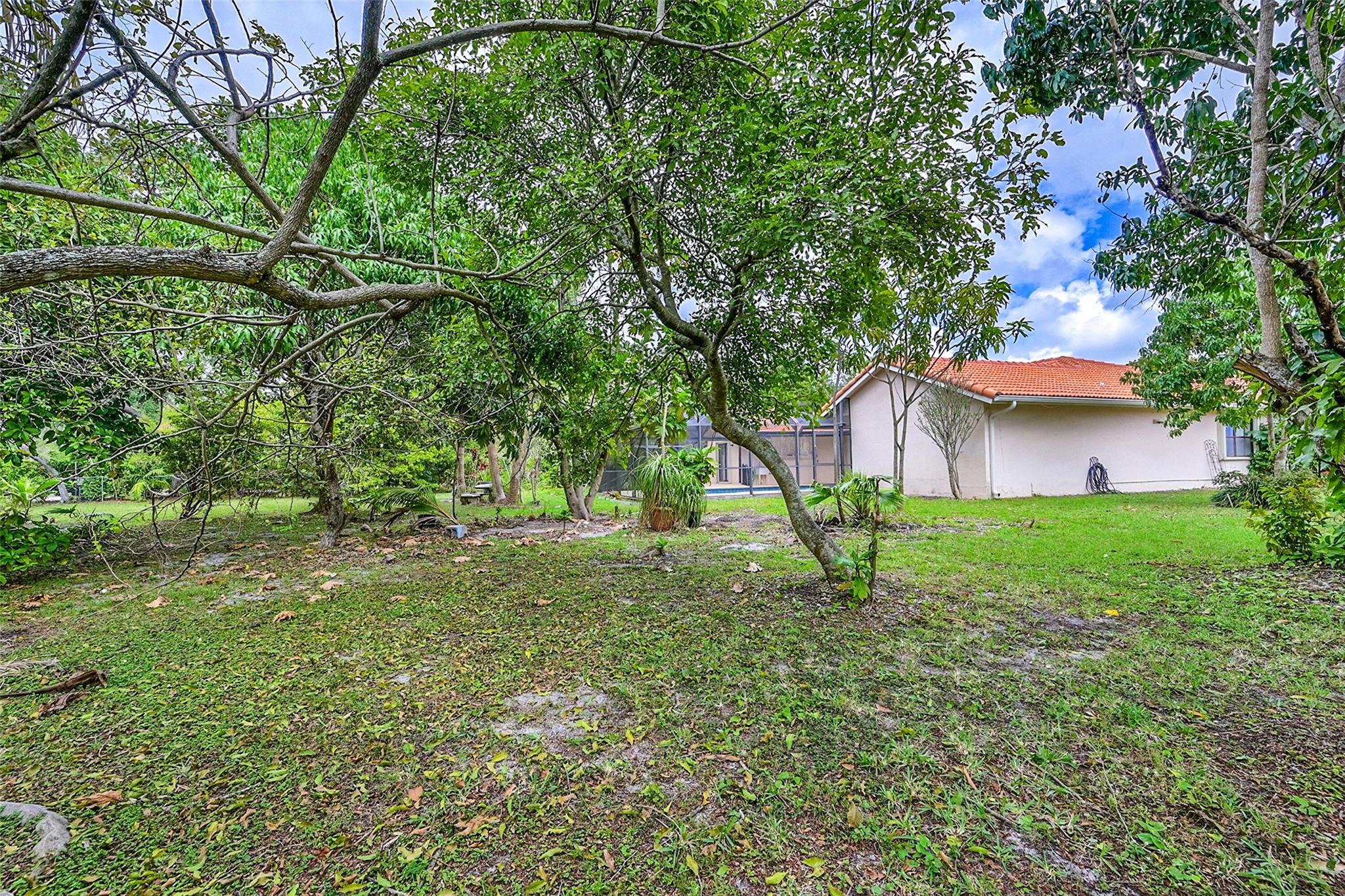 8899 NW 47th Dr