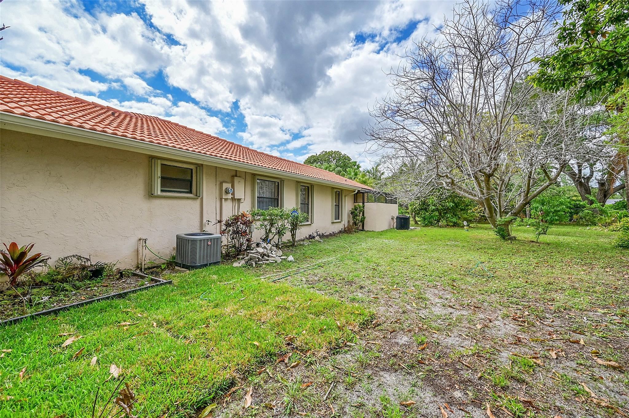 8899 NW 47th Dr