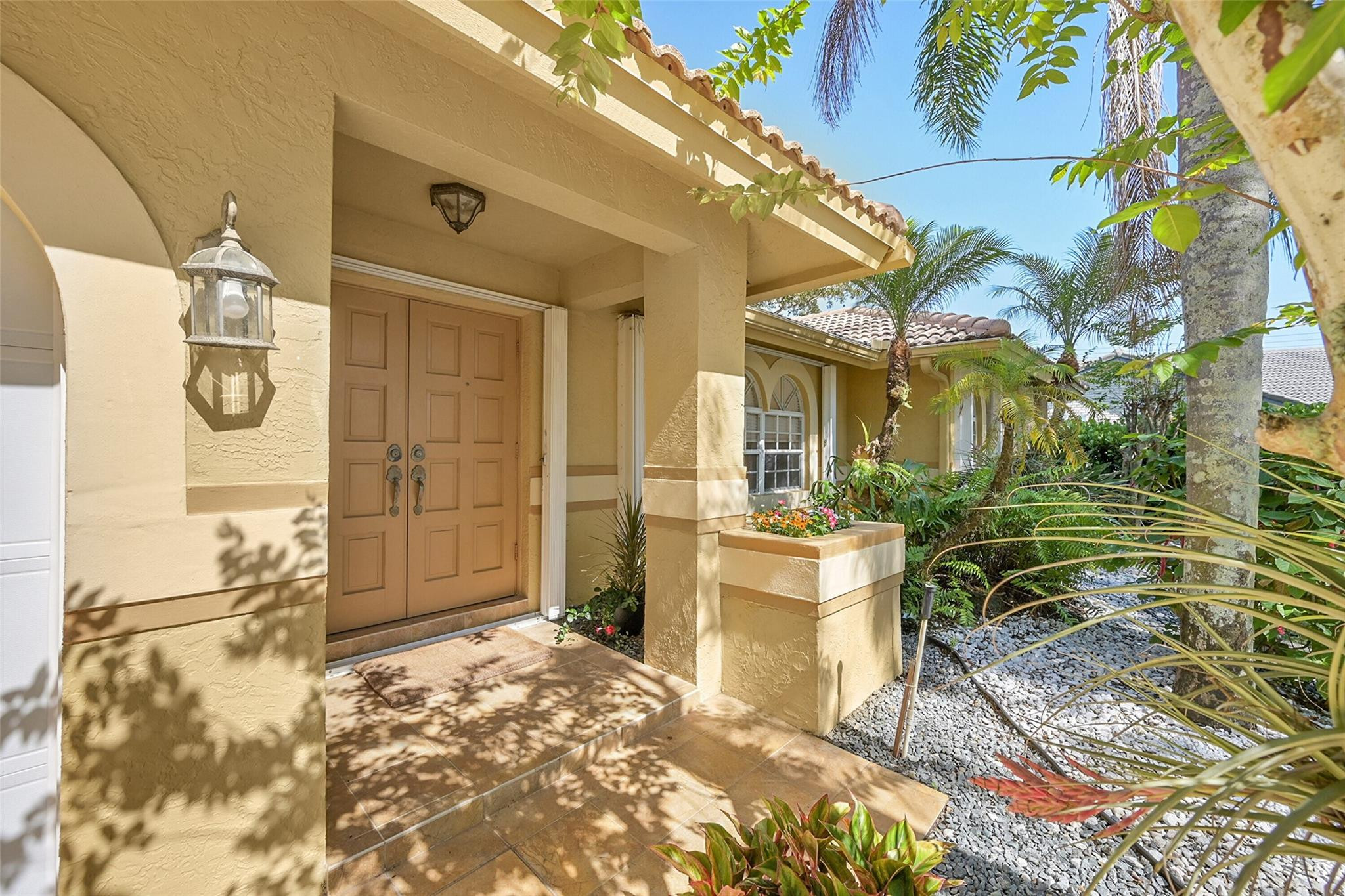 4723 NW 100th Ter