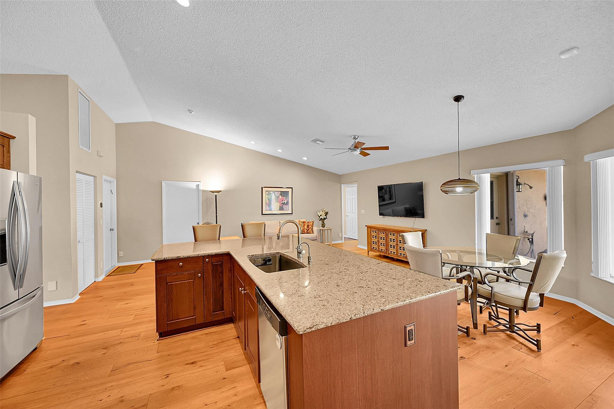 4723 NW 100th Ter