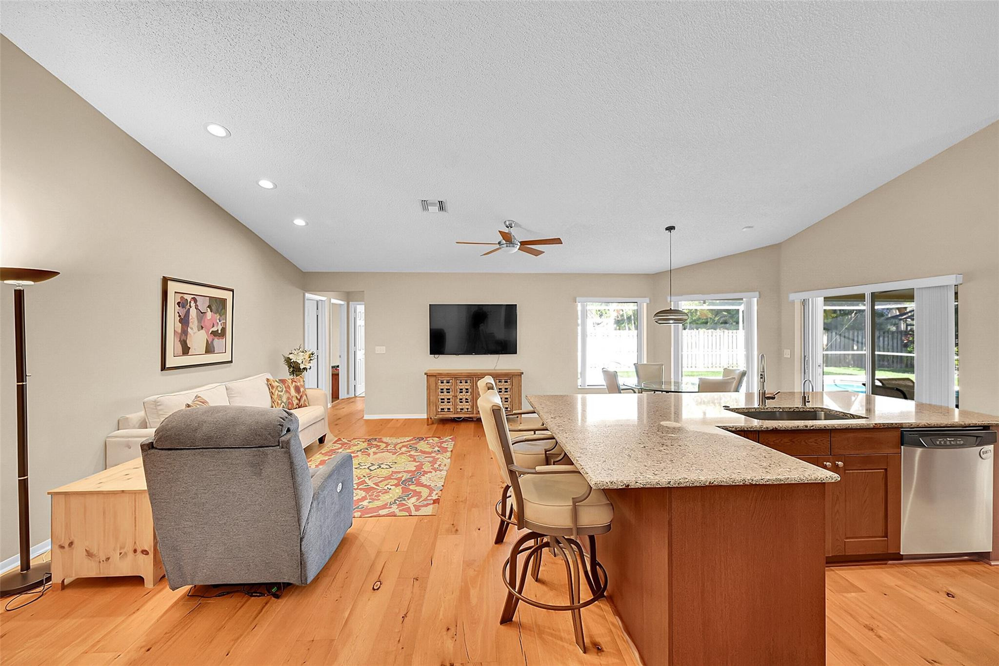 4723 NW 100th Ter