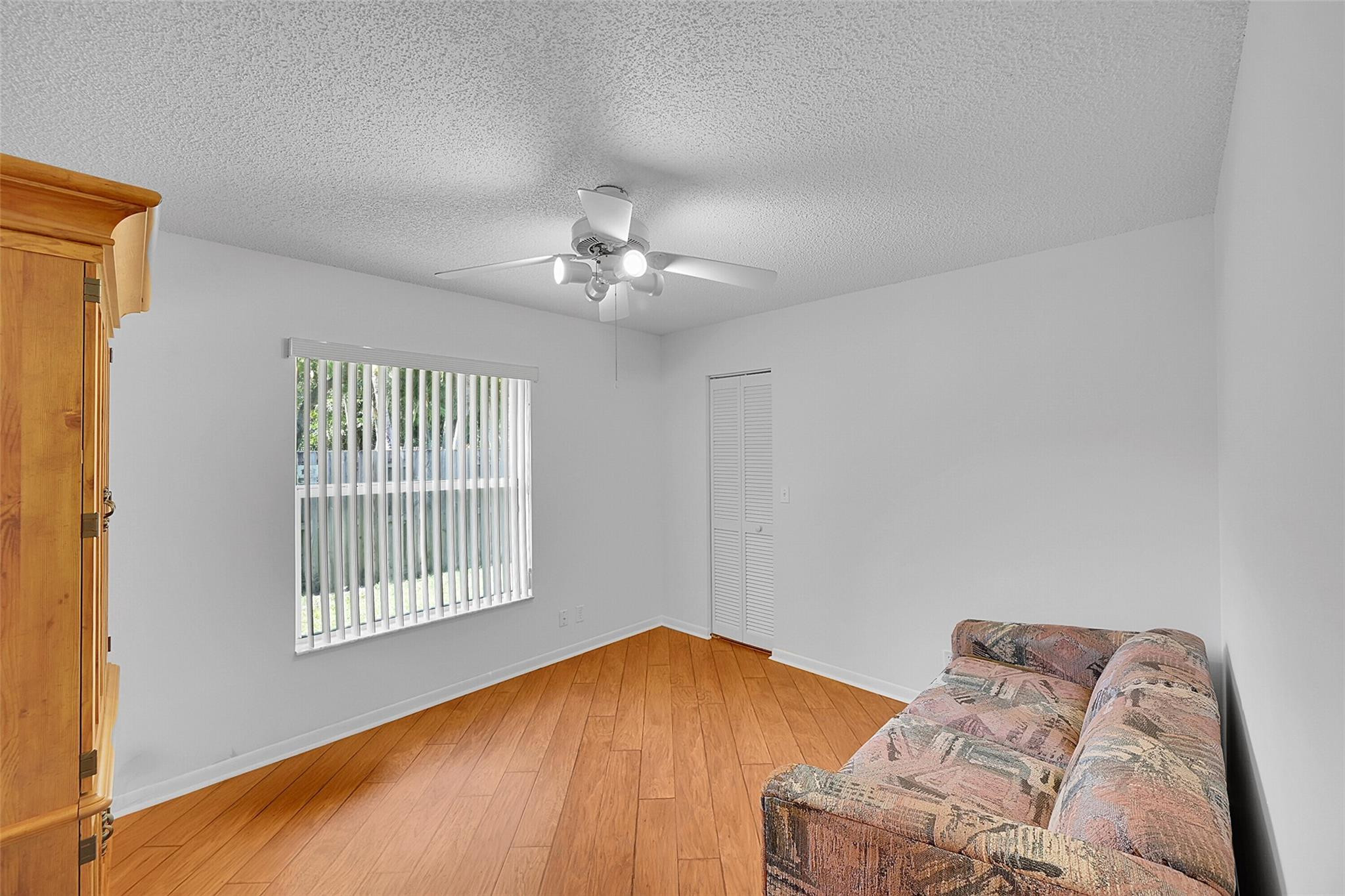 4723 NW 100th Ter