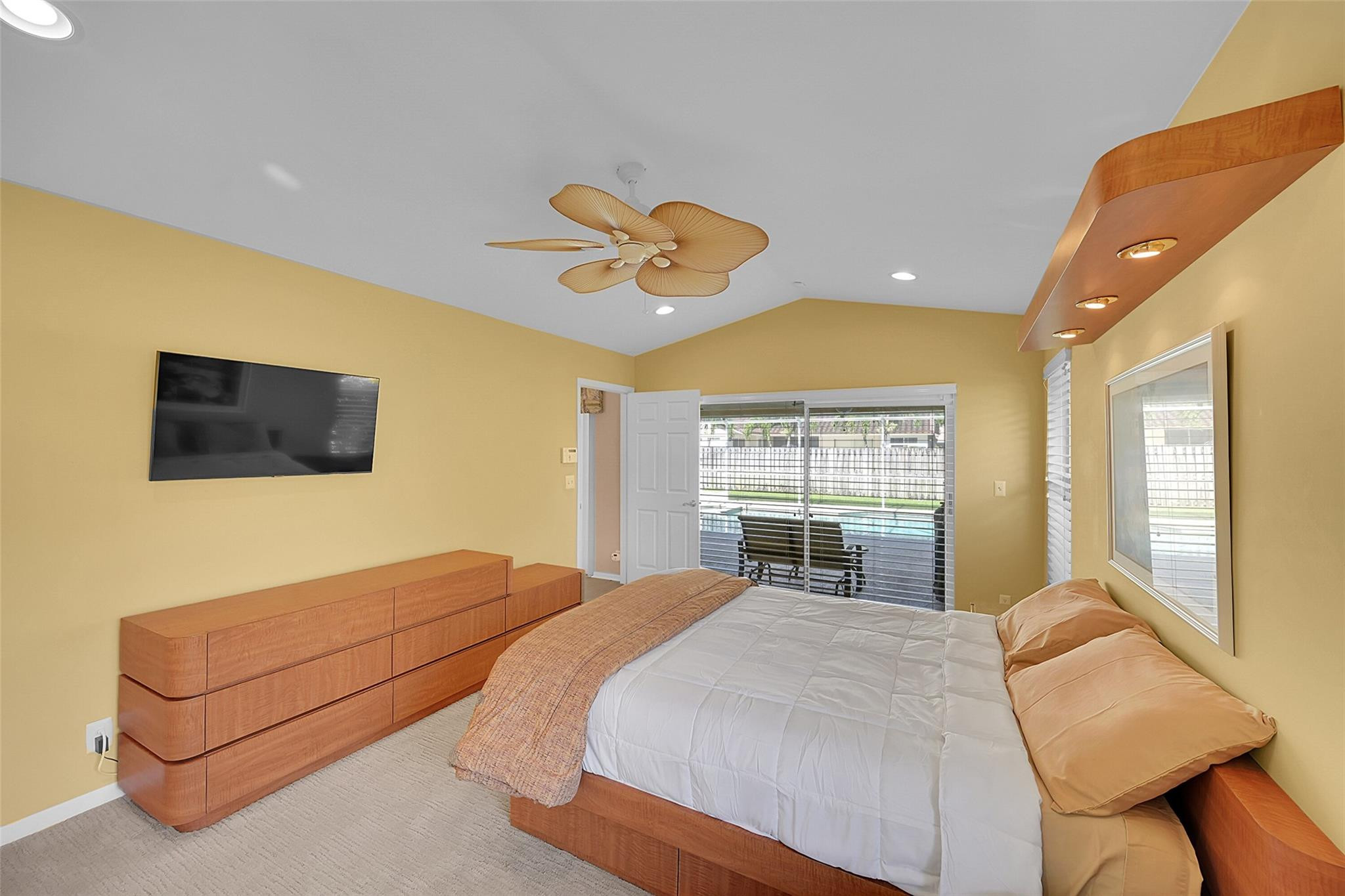 4723 NW 100th Ter