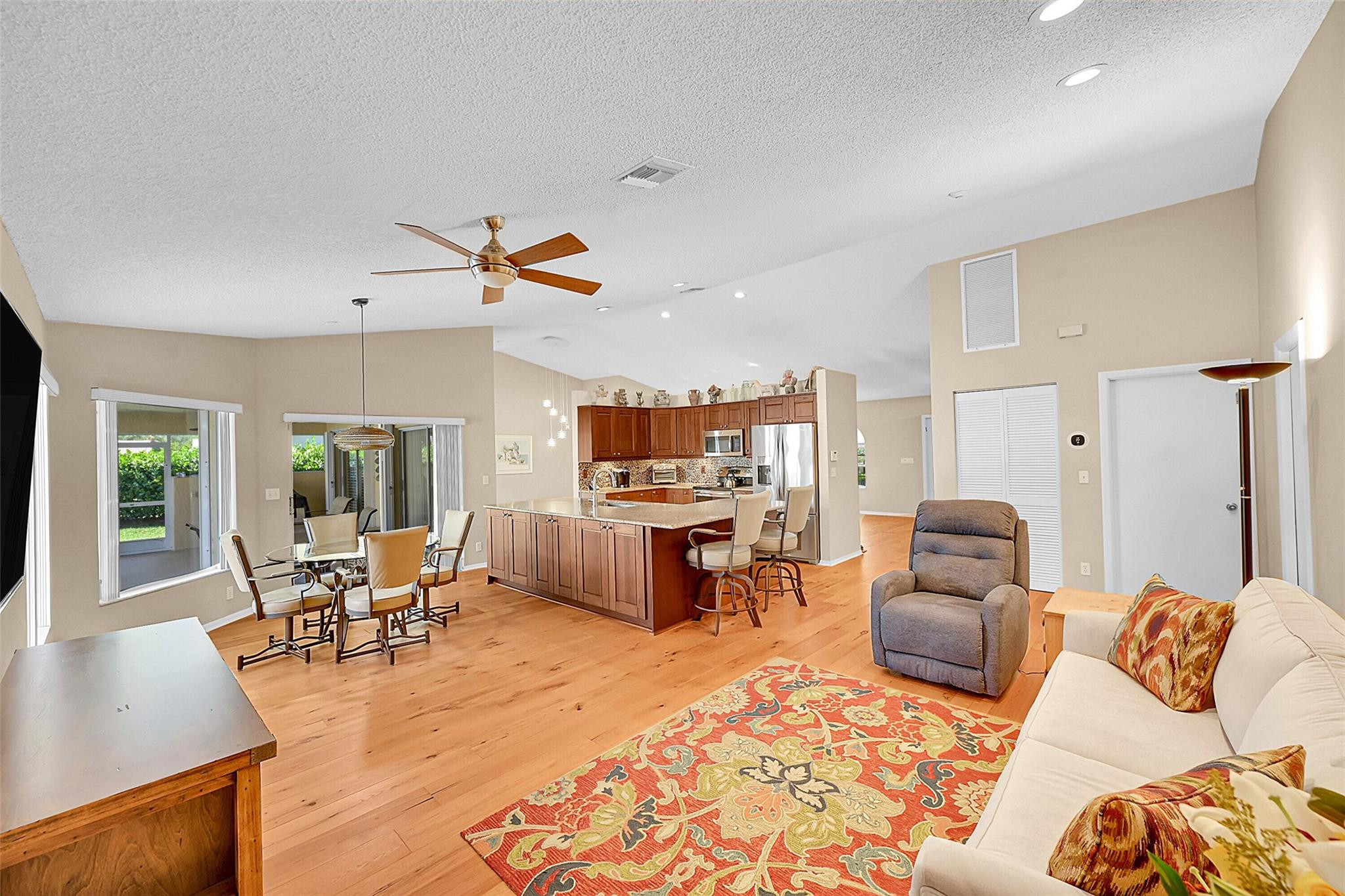 4723 NW 100th Ter