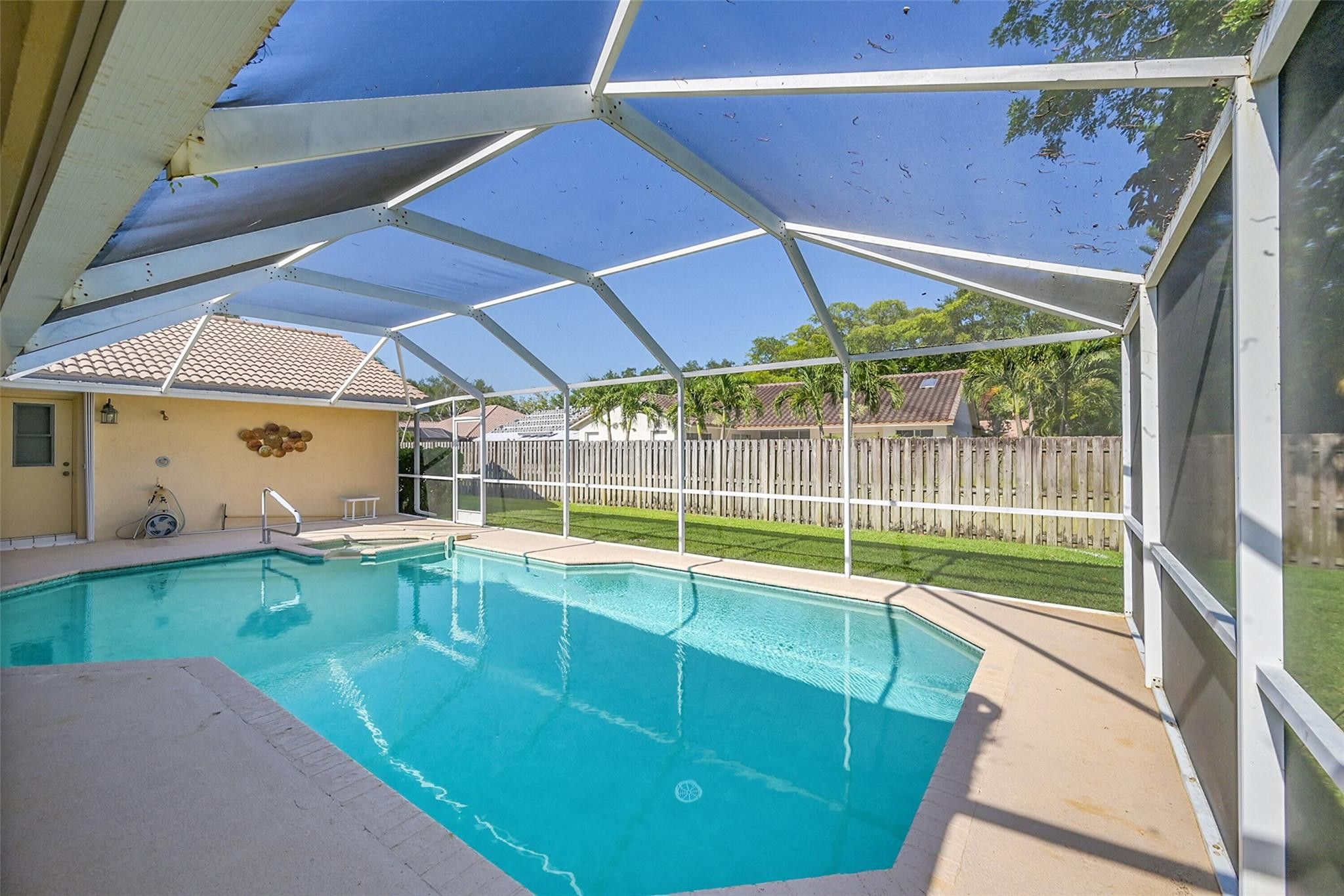 4723 NW 100th Ter