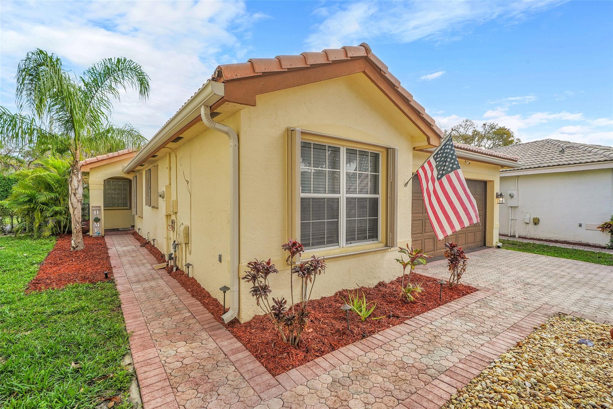 11655 NW 54th St