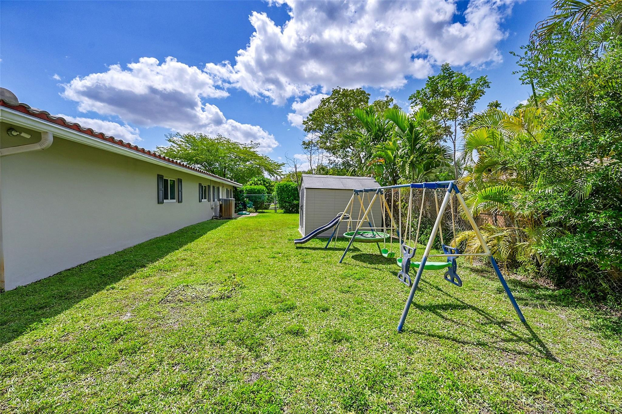 2351 NW 105th Ter