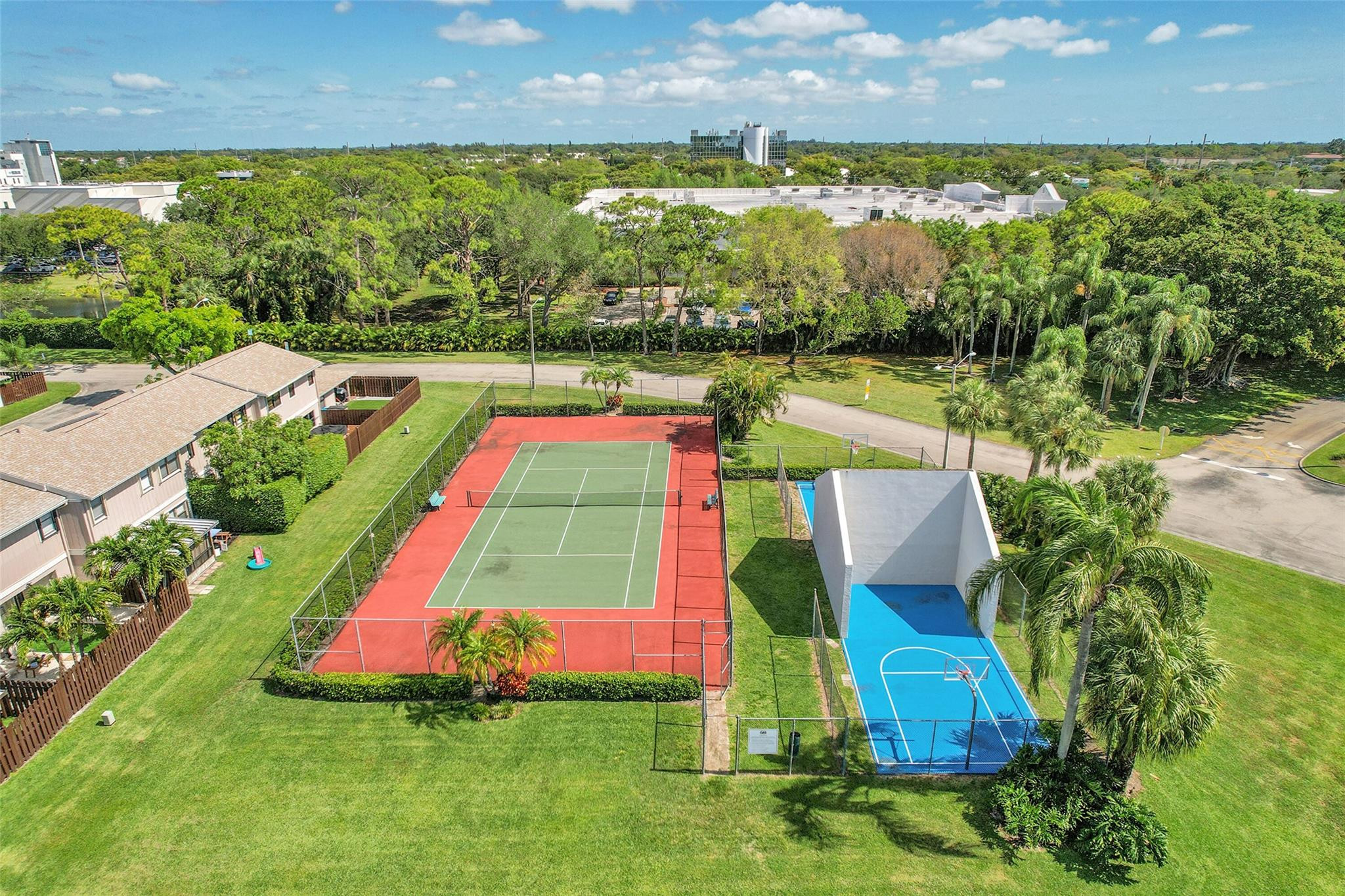 16419 Strawberry Way