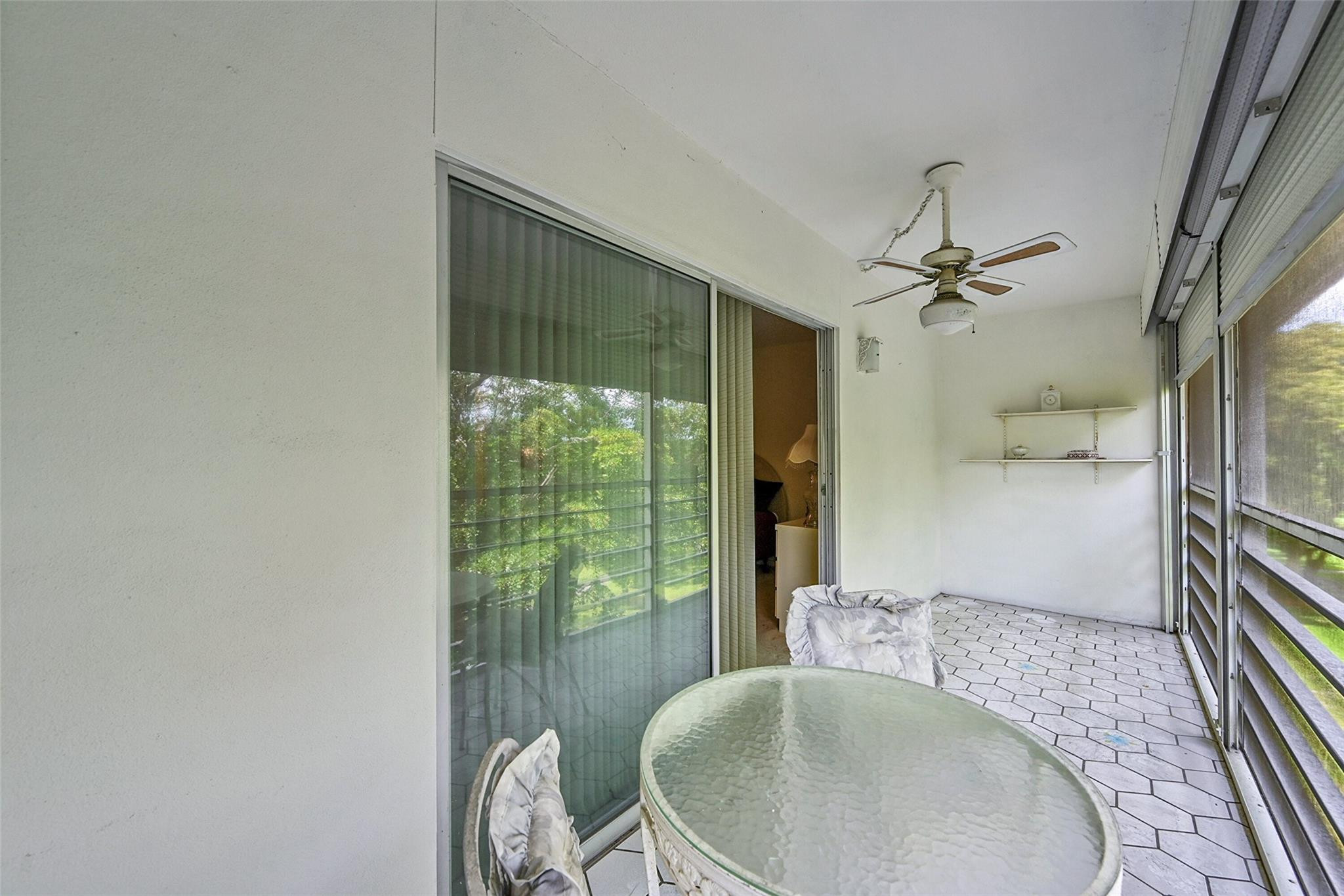 2404 Antigua Cir F4