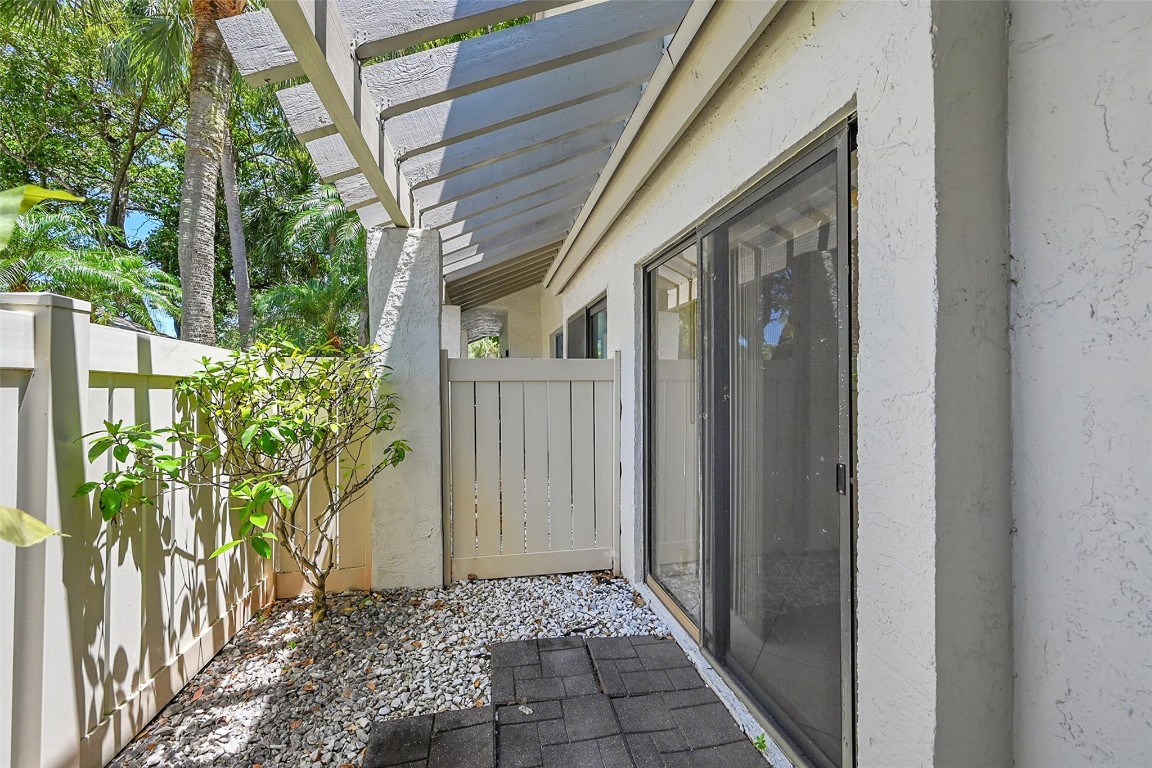 4861 NW 22nd St 4175