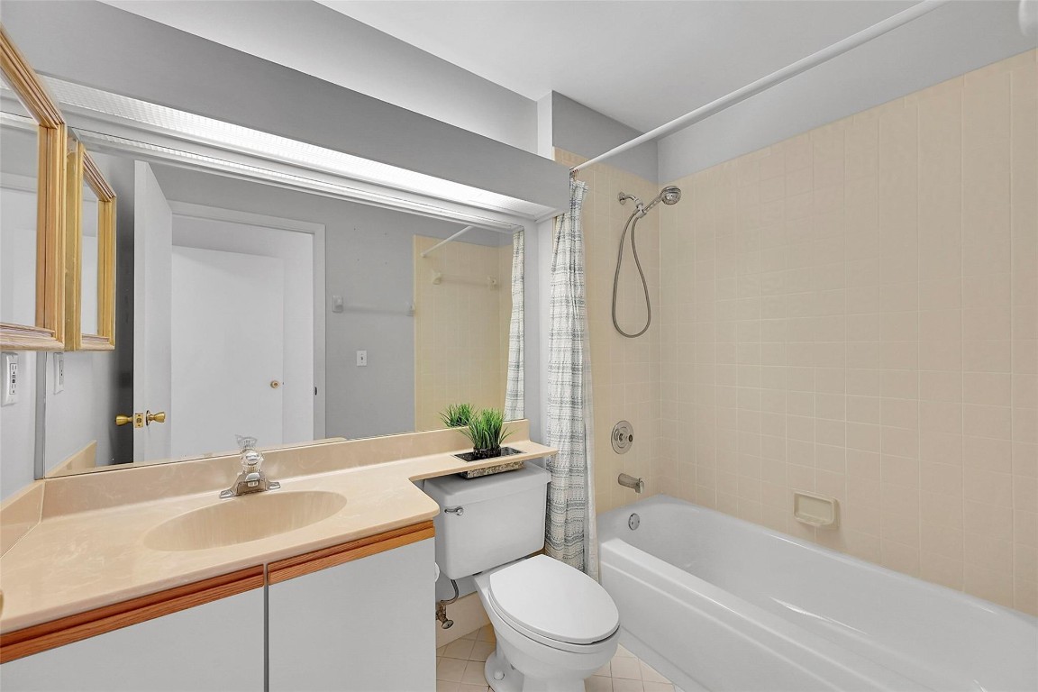 4861 NW 22nd St 4175