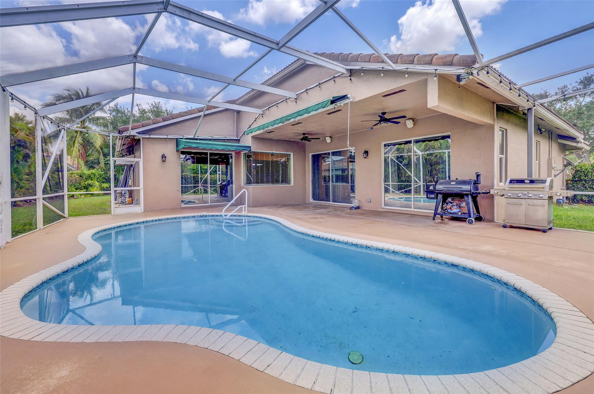 4995 NW 110th Ter