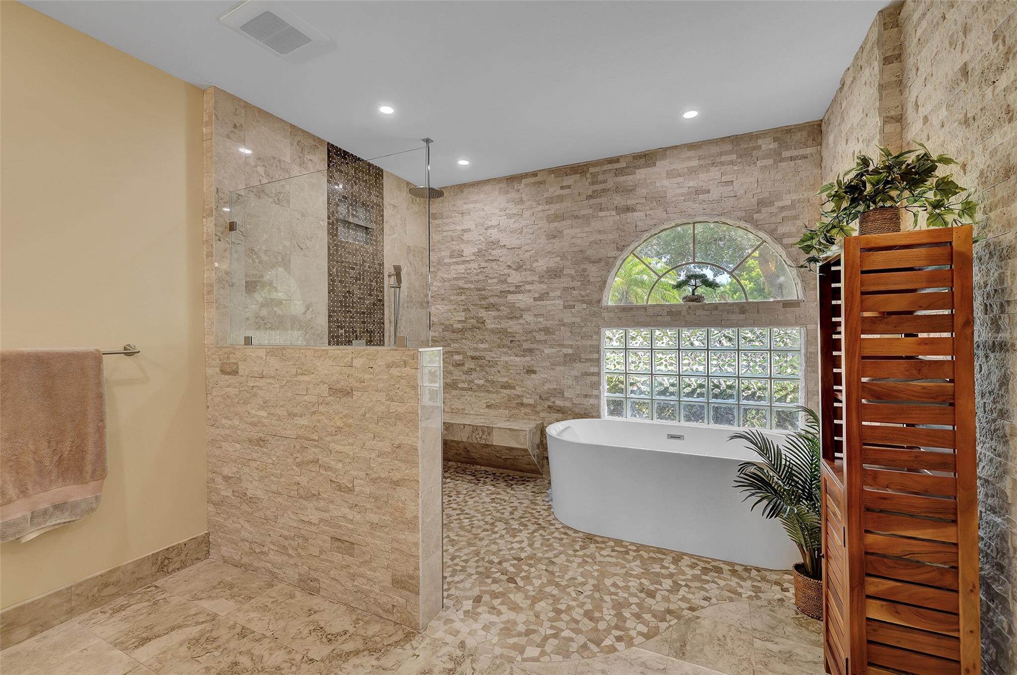 4995 NW 110th Ter