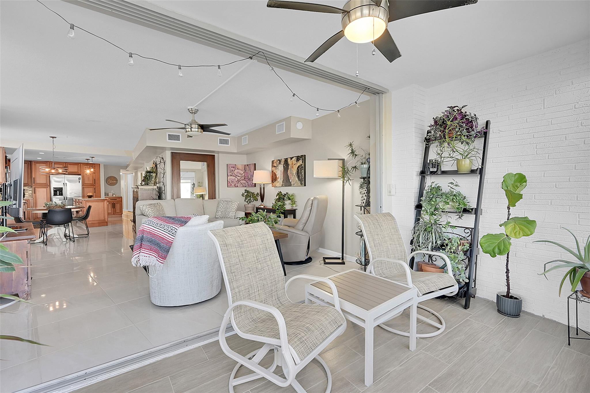 401 N Riverside Dr 108